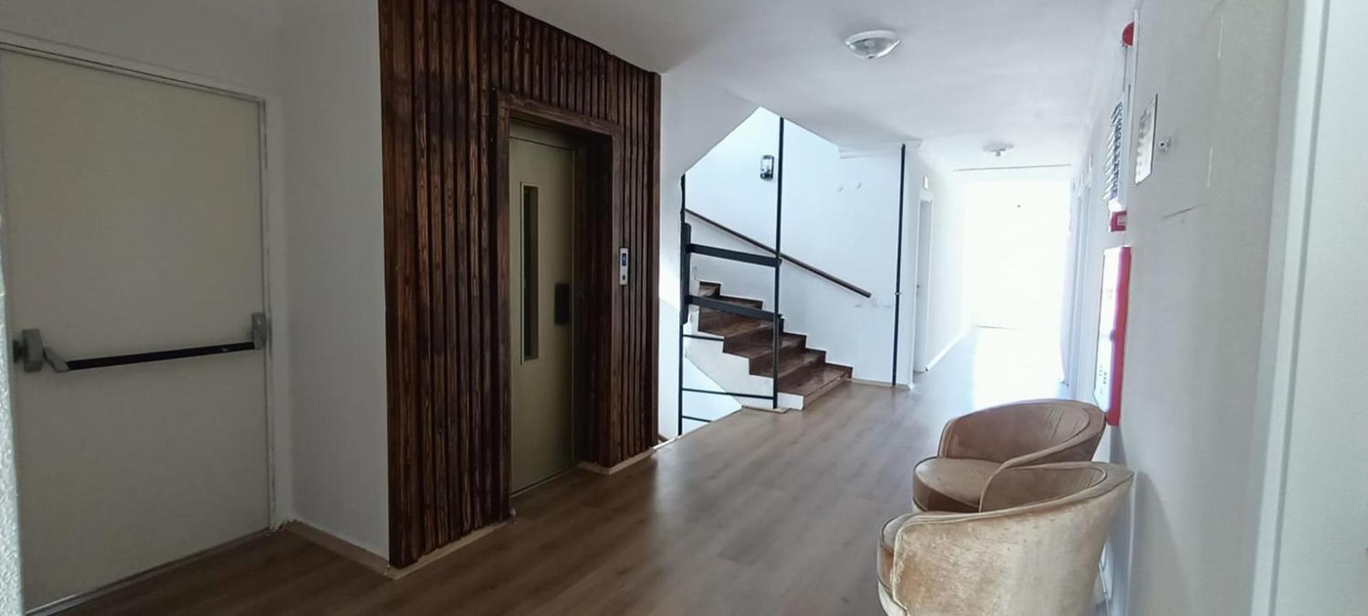 Far Life Hotel - Image 5