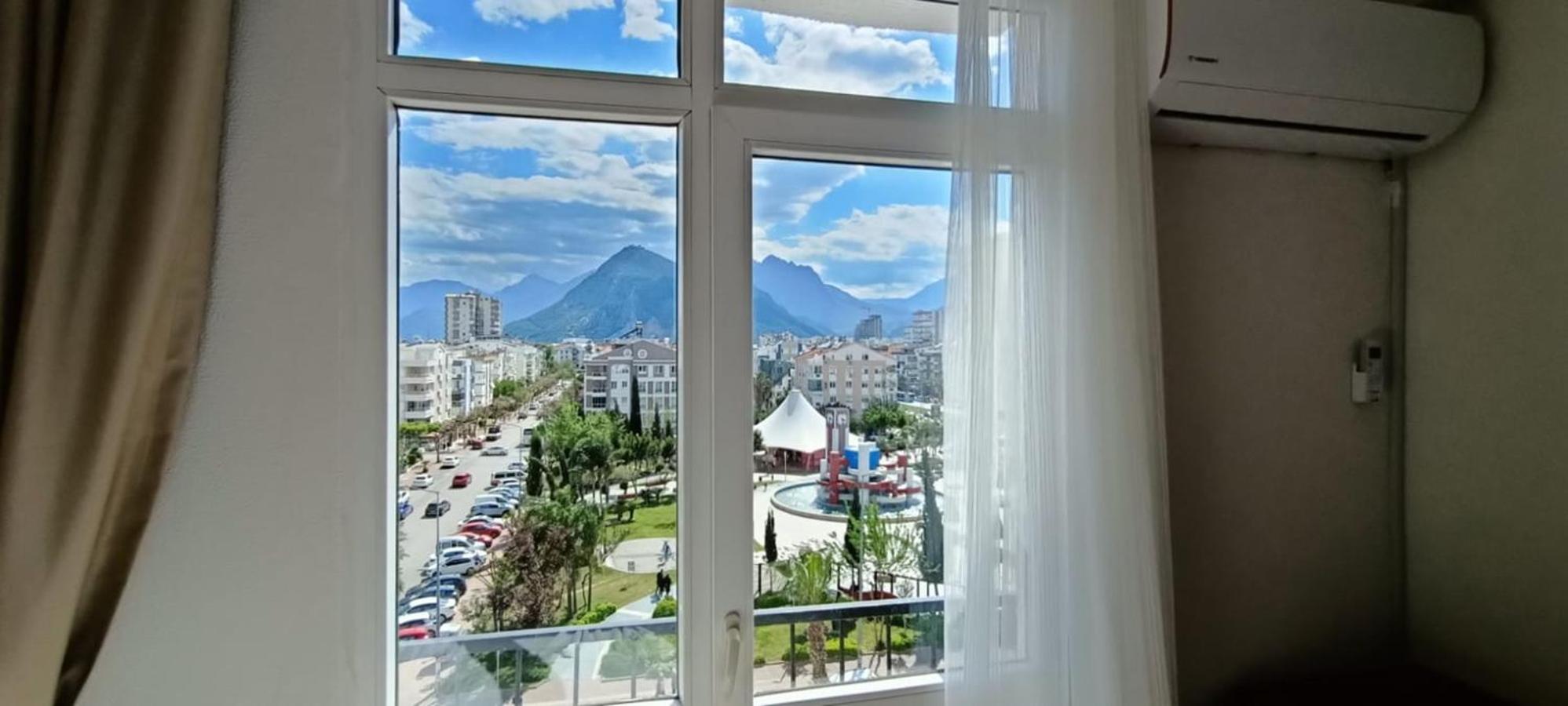 Far Life Hotel - Image 35