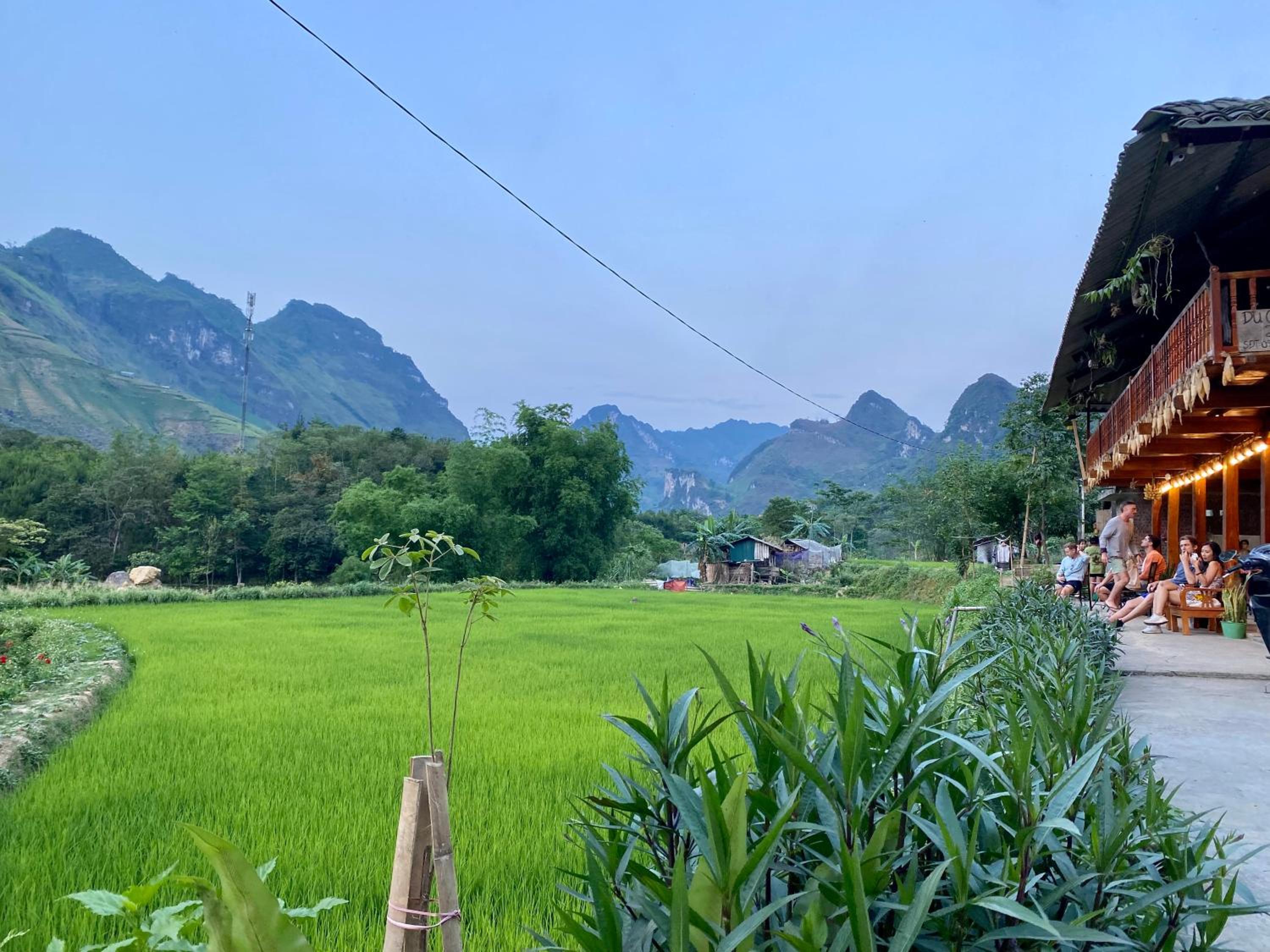 Du Gia Field View Homestay