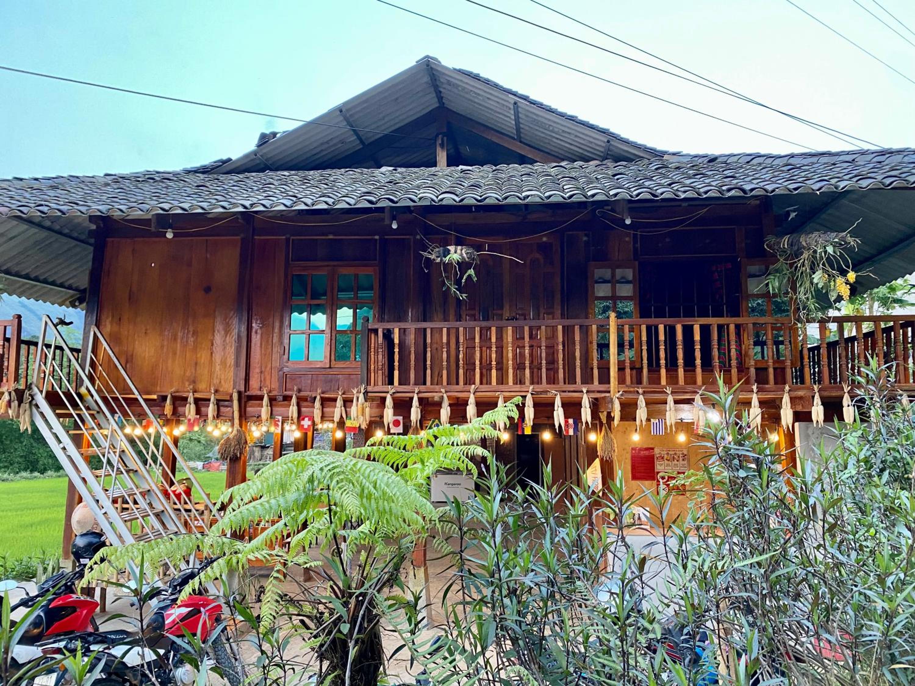 Du Gia Field View Homestay