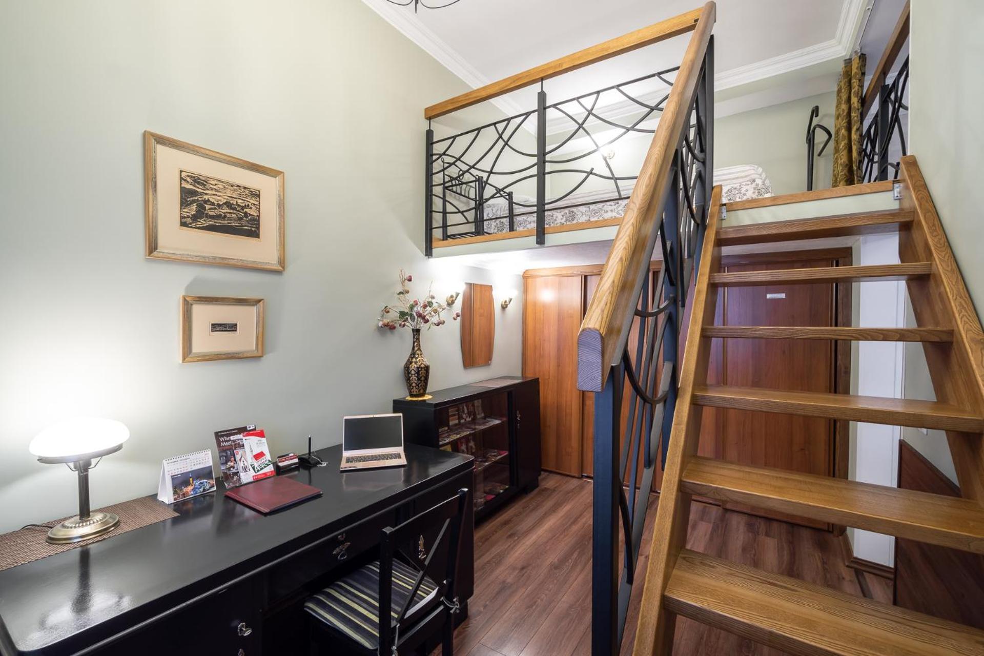Classic Apartments in Old Town