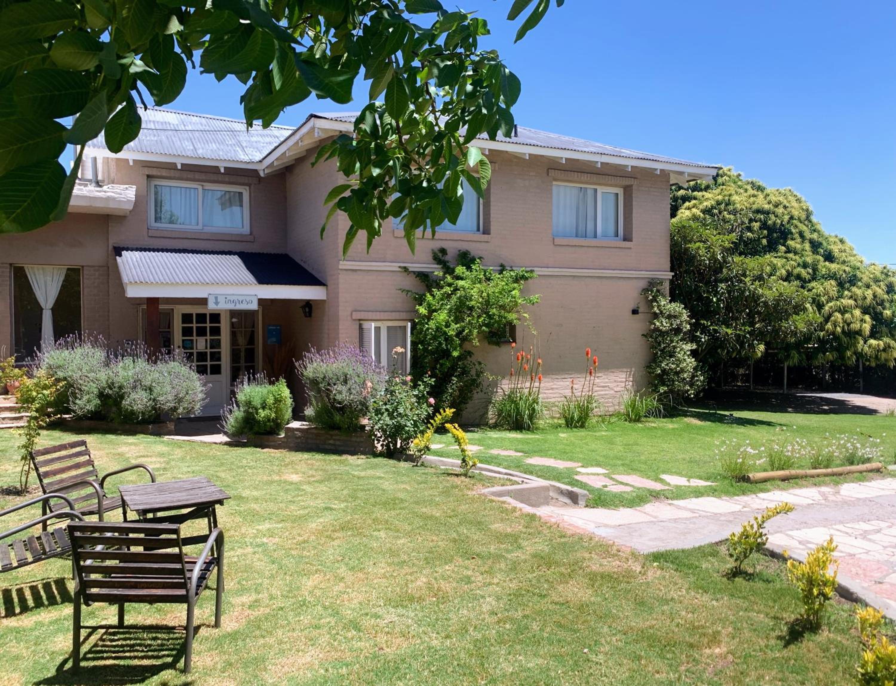 Hotel Hostería La Viña - Image 1