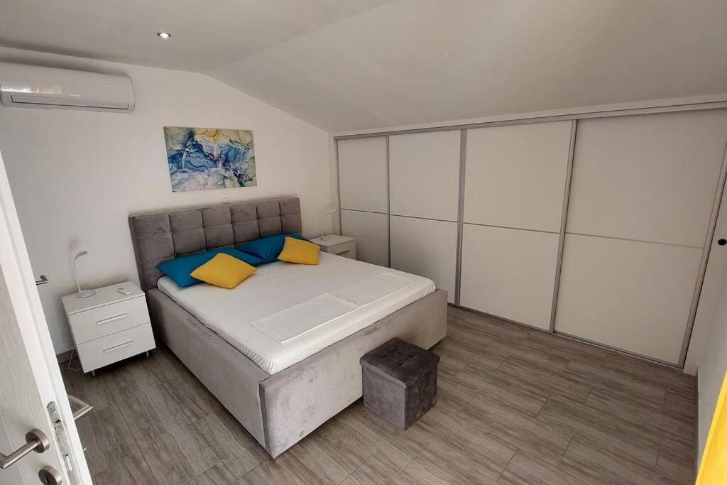Infinity - Attractive villa for rest and relaxation