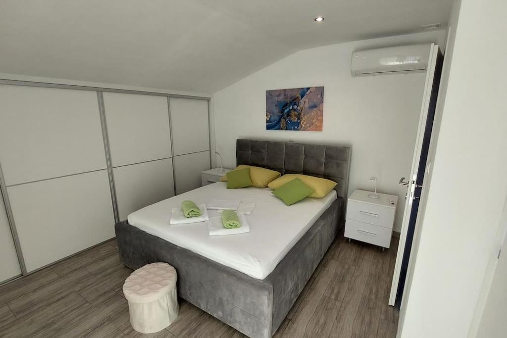 Infinity - Attractive villa for rest and relaxation