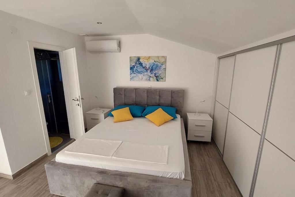 Infinity - Attractive villa for rest and relaxation