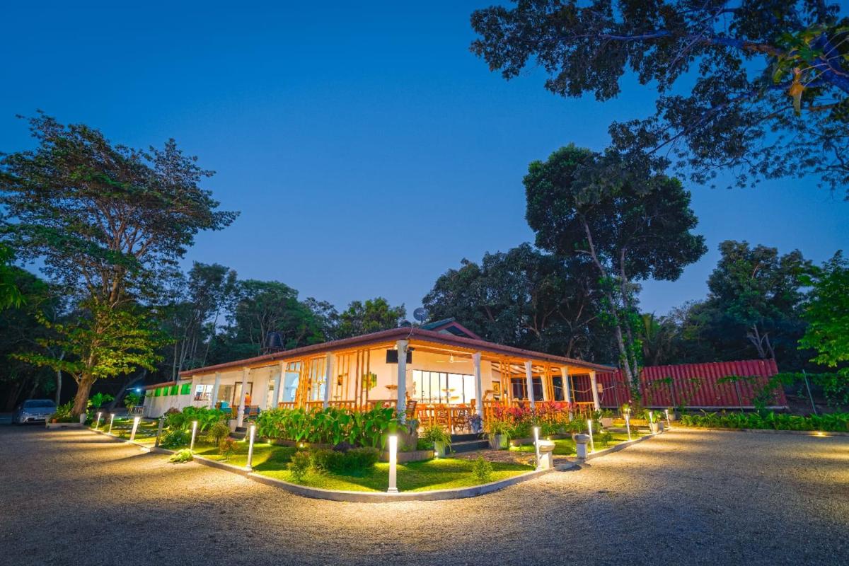 Hotel The Kanit Sigiriya - Image 1