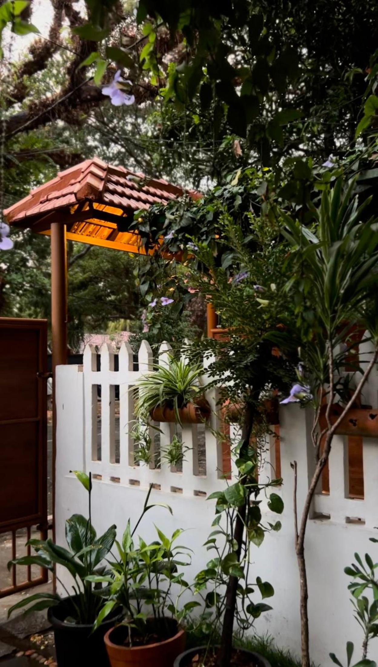Reds Residency - Homestay