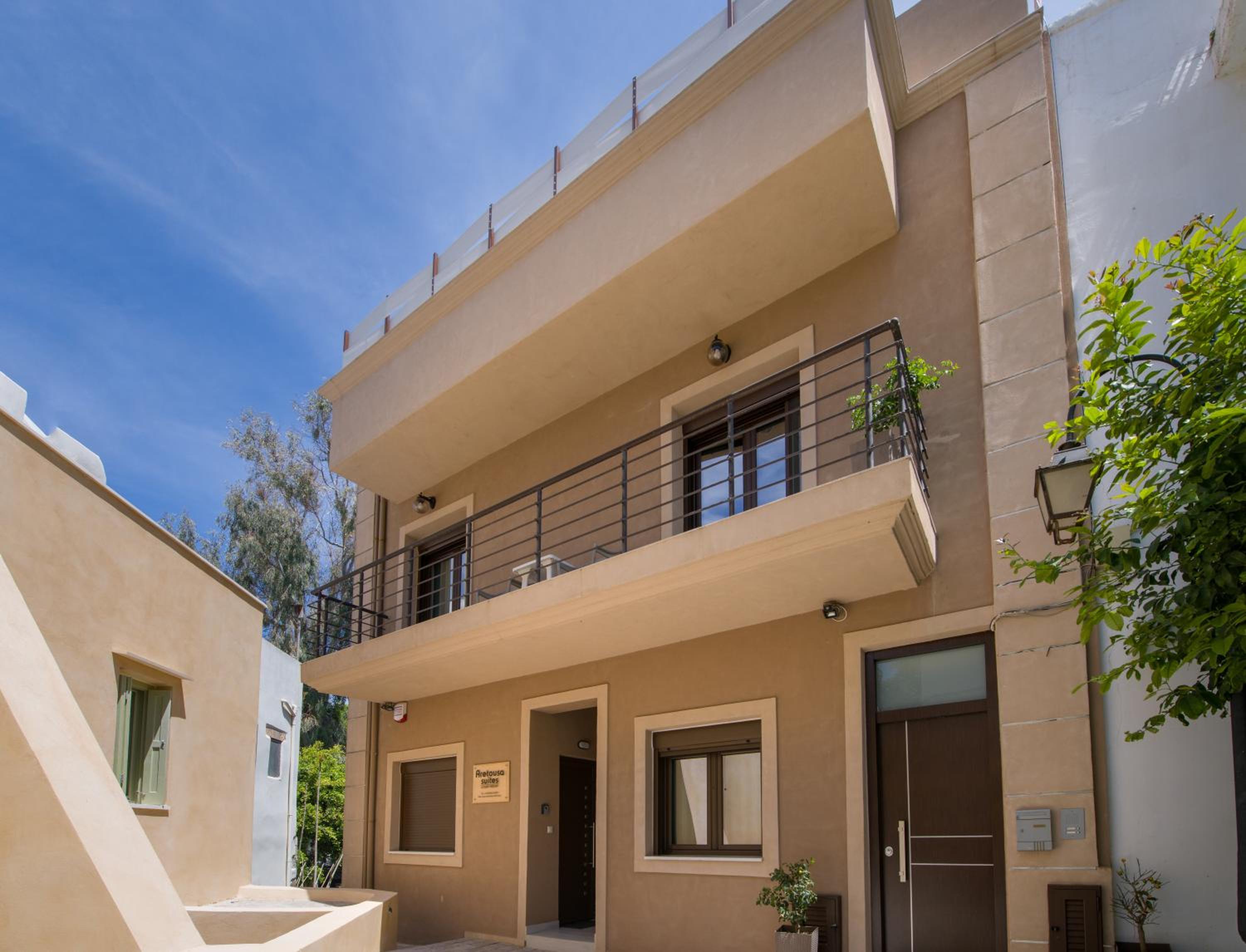 Aretousa Home