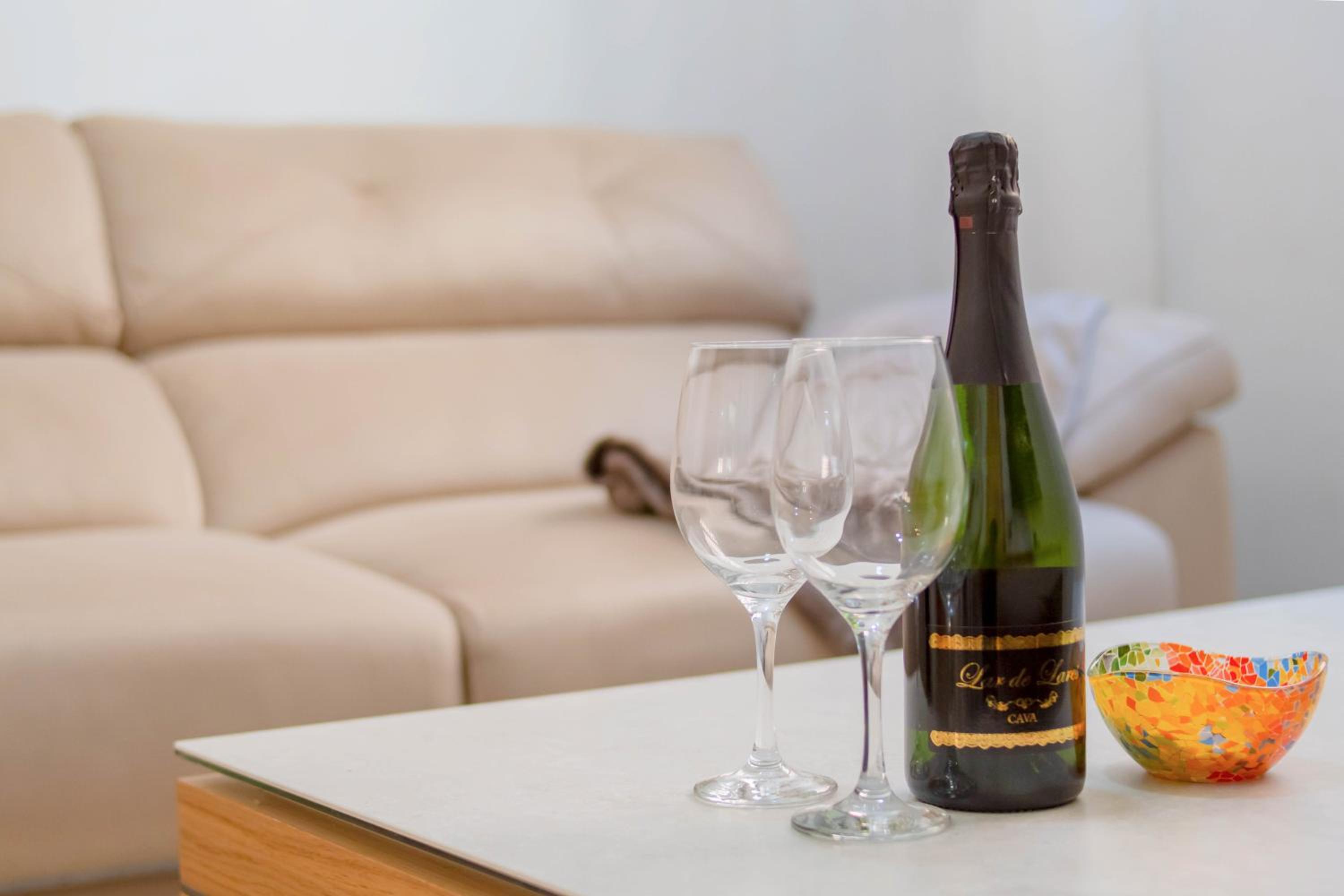 For Your Rentals Bonito Apartamento TEMPORAL cerca Bernabeu MJU14B