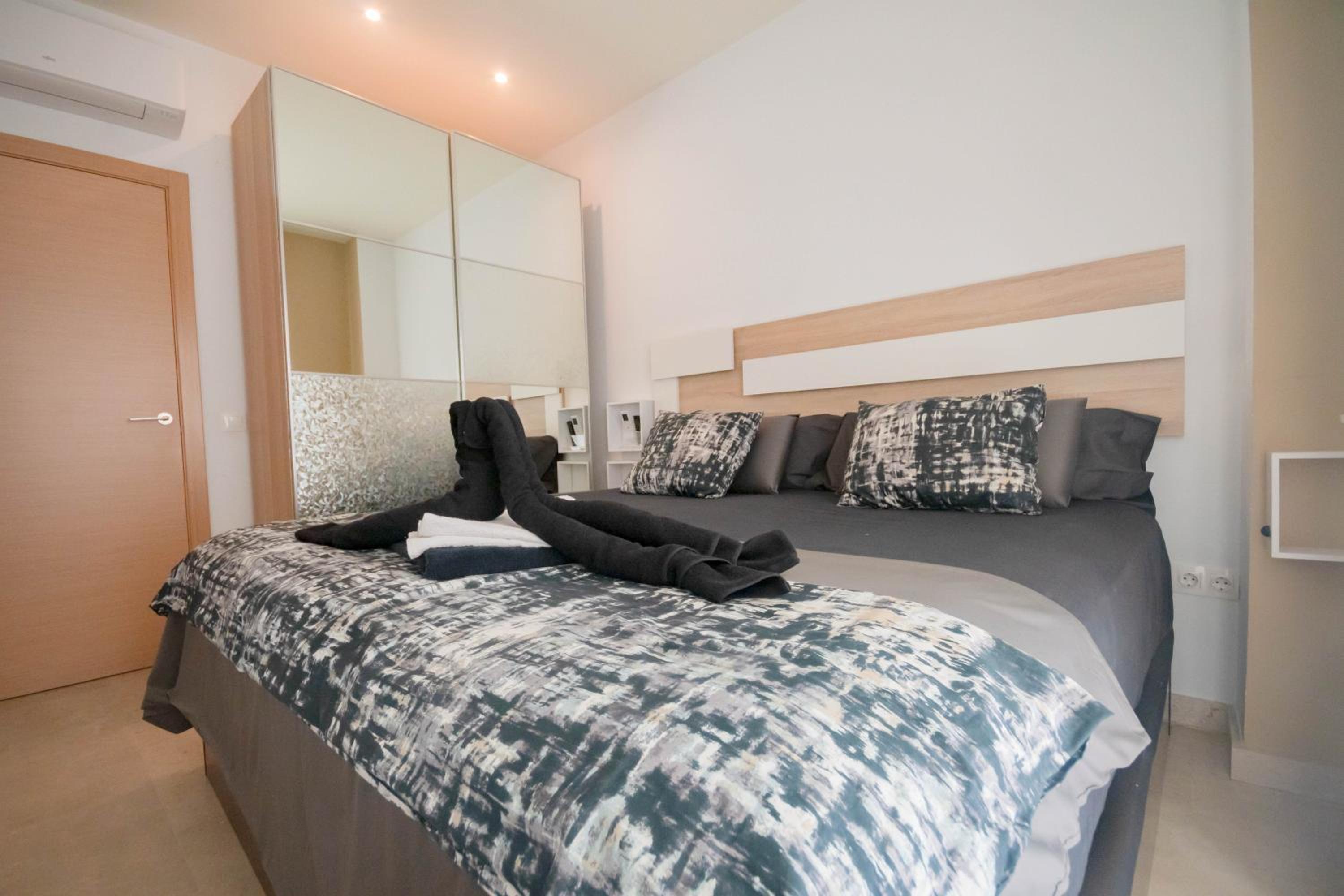 For Your Rentals Bonito Apartamento TEMPORAL cerca Bernabeu MJU14B