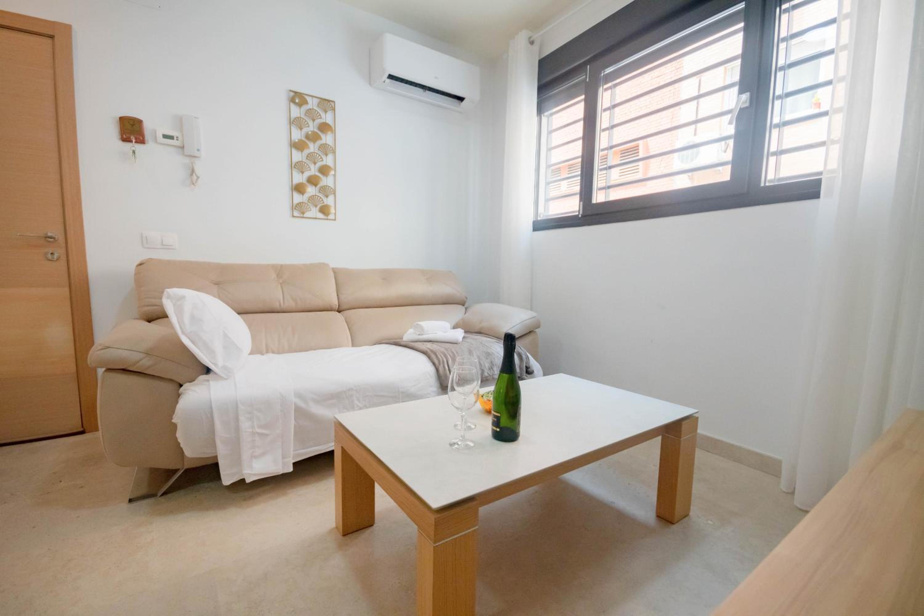 For Your Rentals Bonito Apartamento TEMPORAL cerca Bernabeu MJU14B