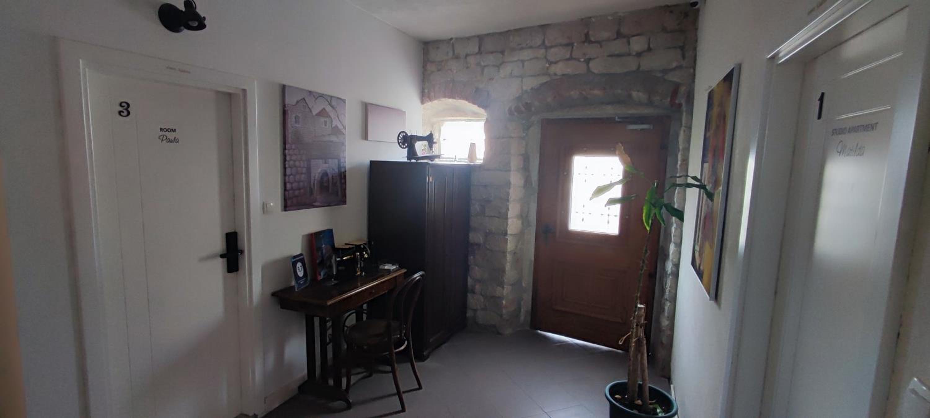 Photo 32
