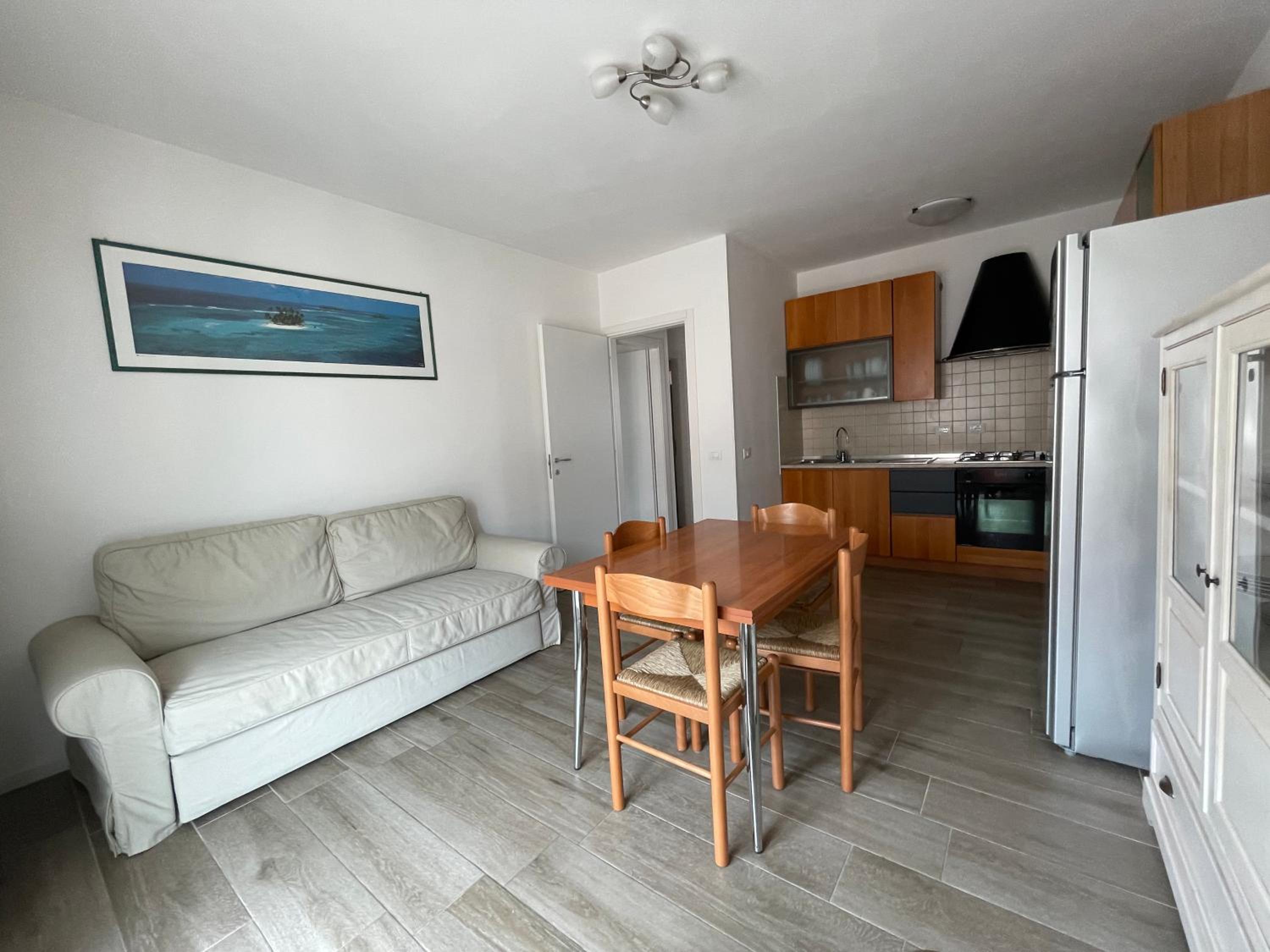 Bardolino Lake Apartments