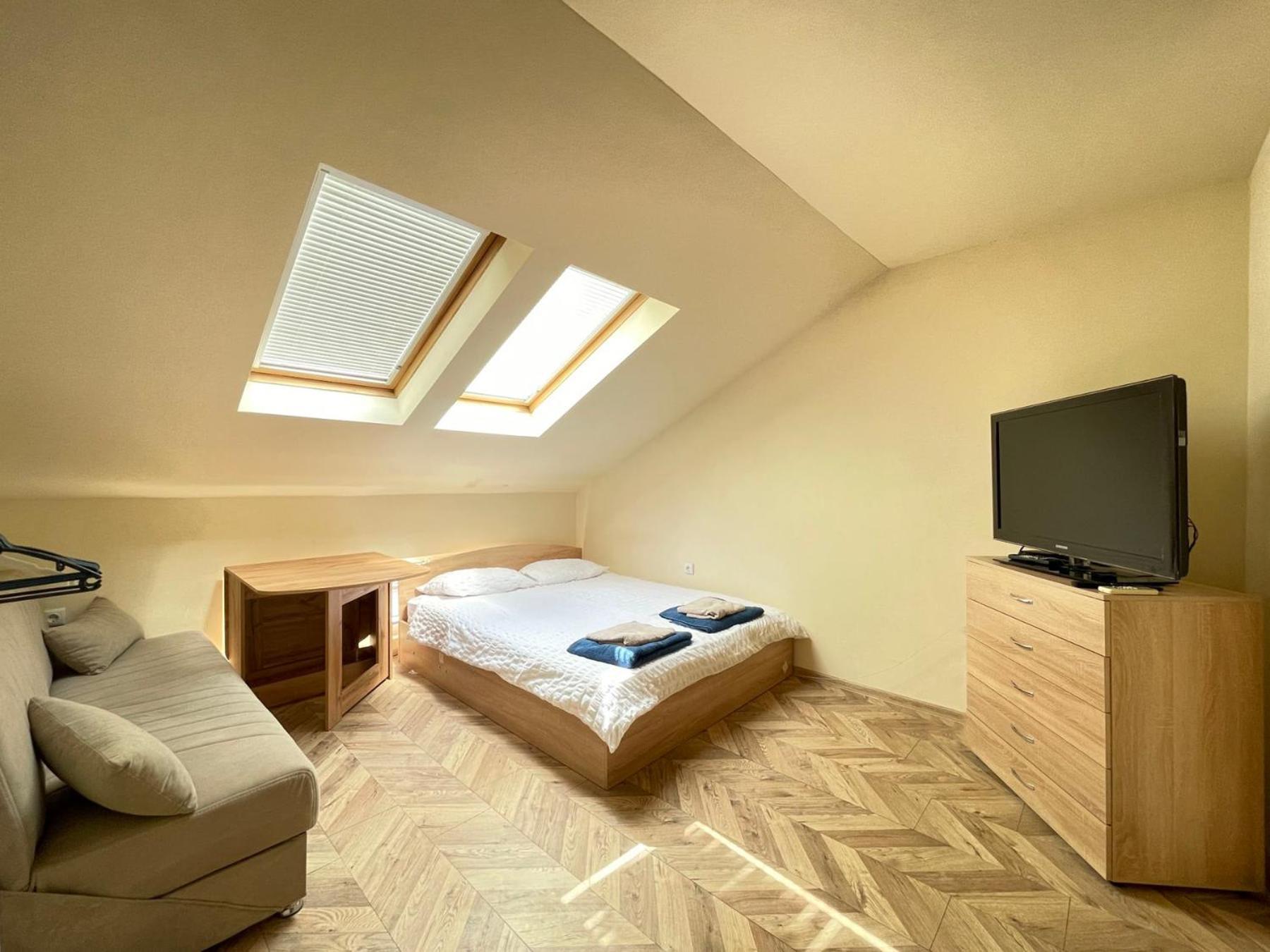 City-Centre Studio 1