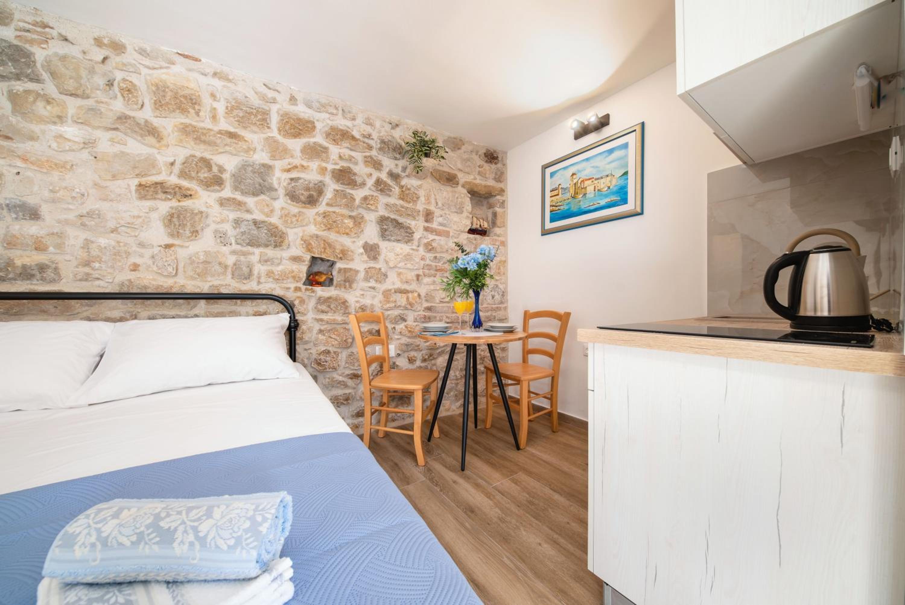 Apartments Jerolim