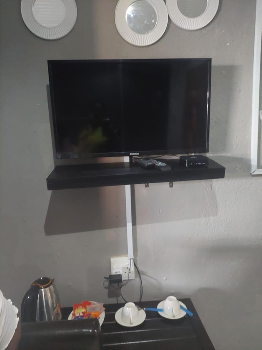 Nsuku Bed and Breakfast - Image 5