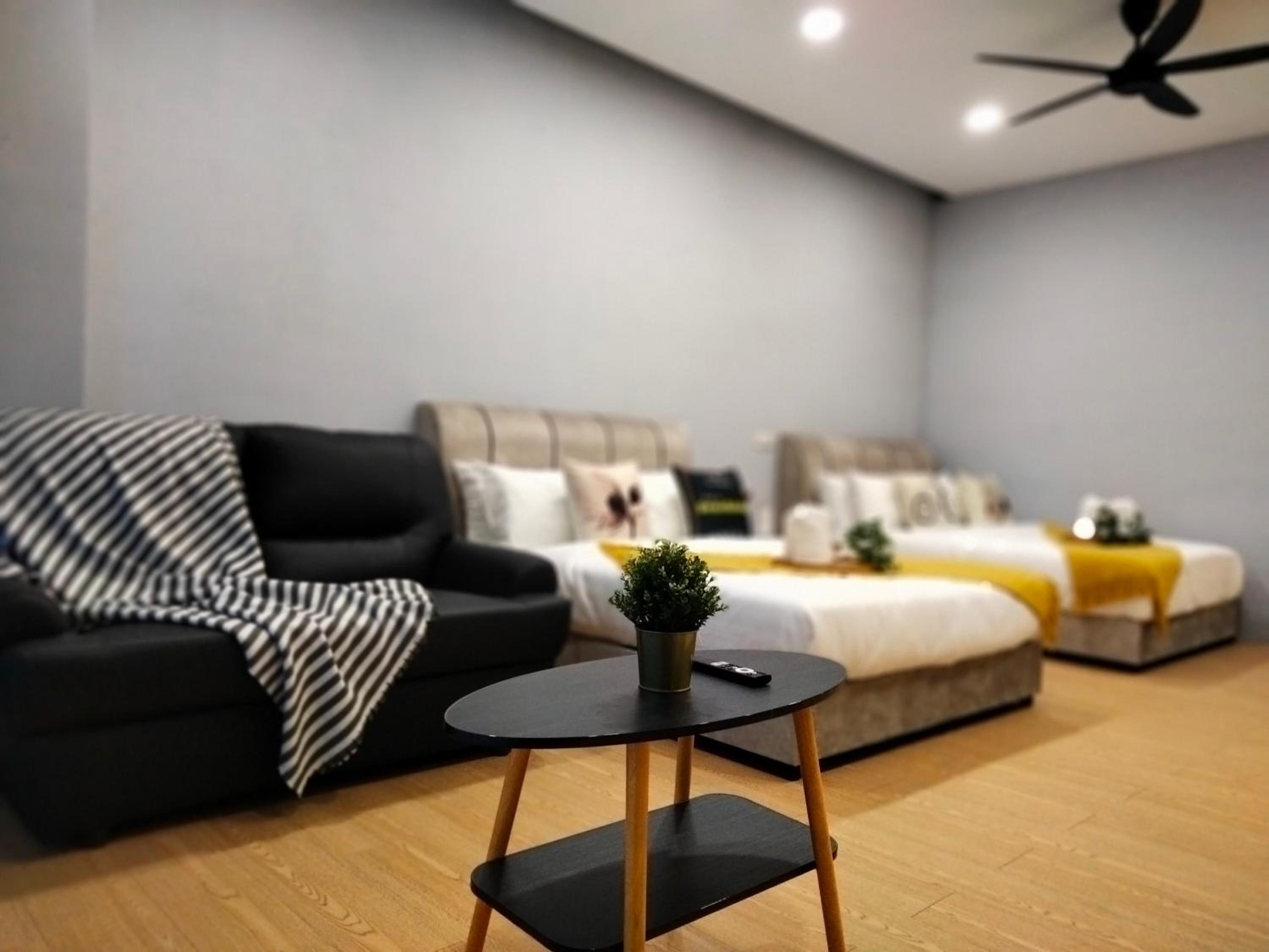 Bangsar Trade Center Studio 4pax I HomeBrickz