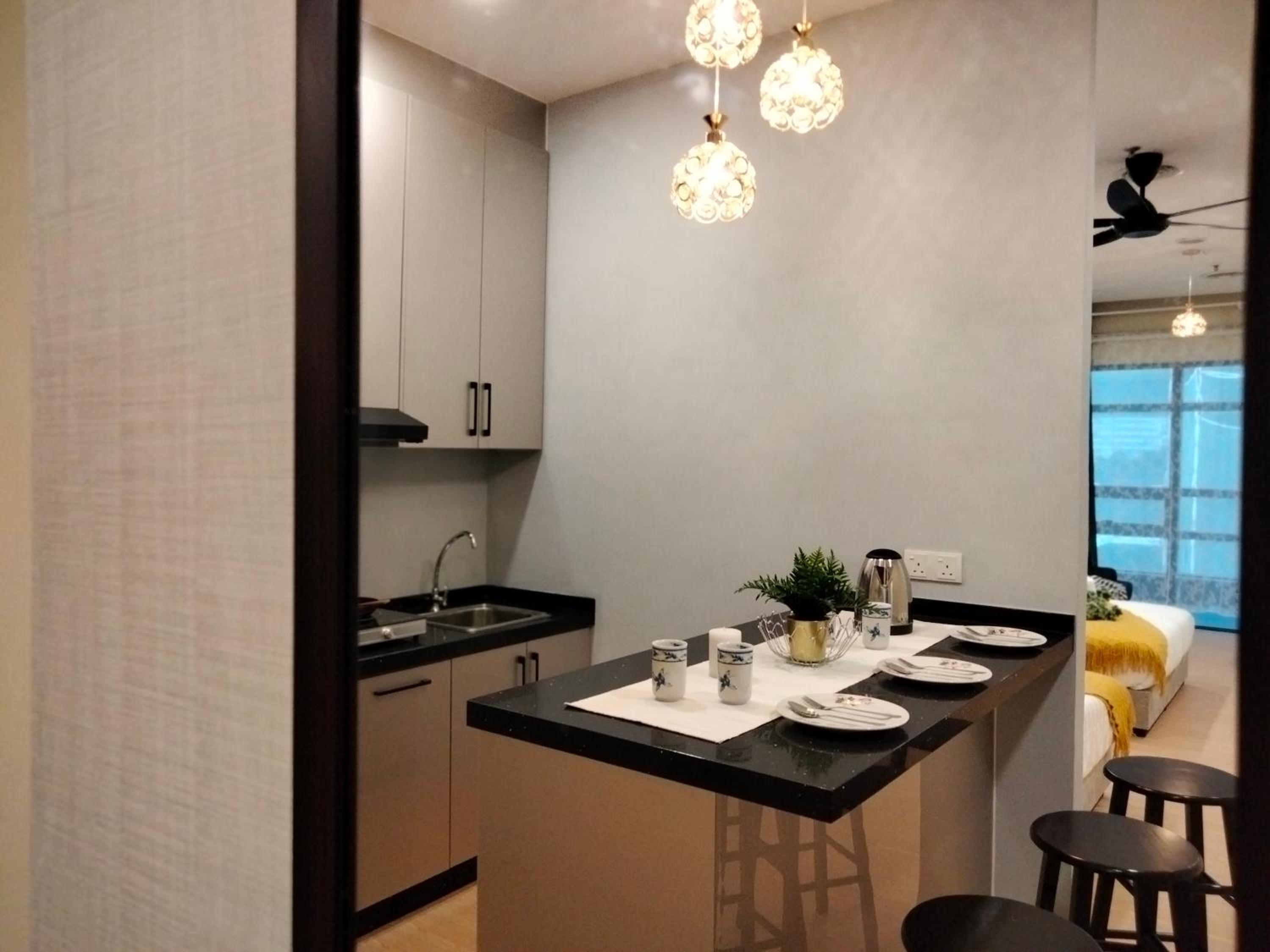 Bangsar Trade Center Studio 4pax I HomeBrickz