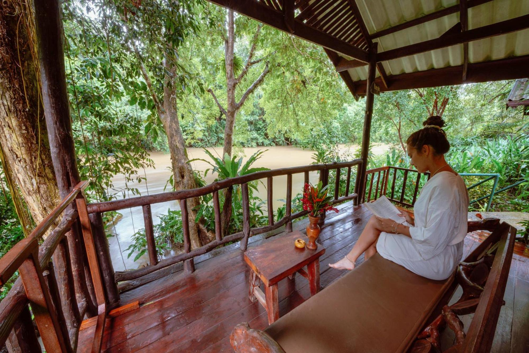 Khao Sok Riverside Cottages