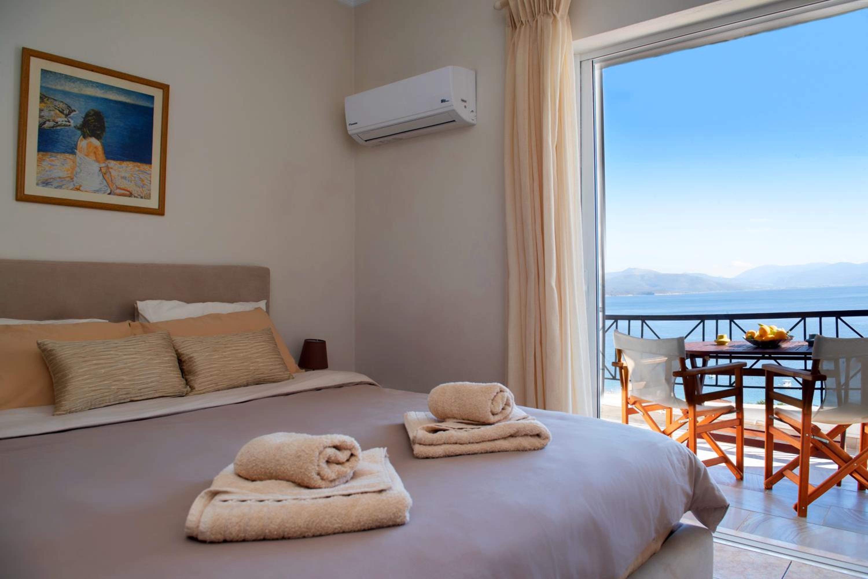 lovely studio with awesome view photo 2