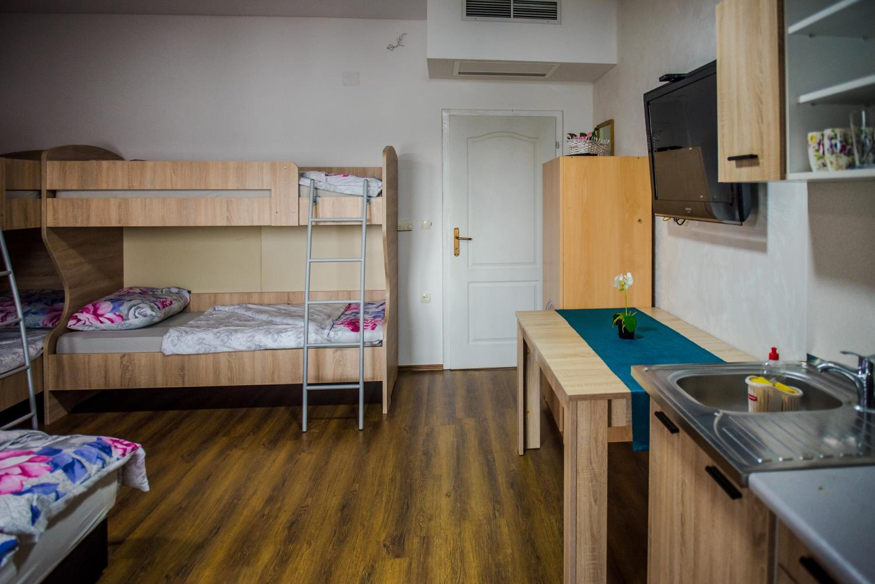 Apartments Joja