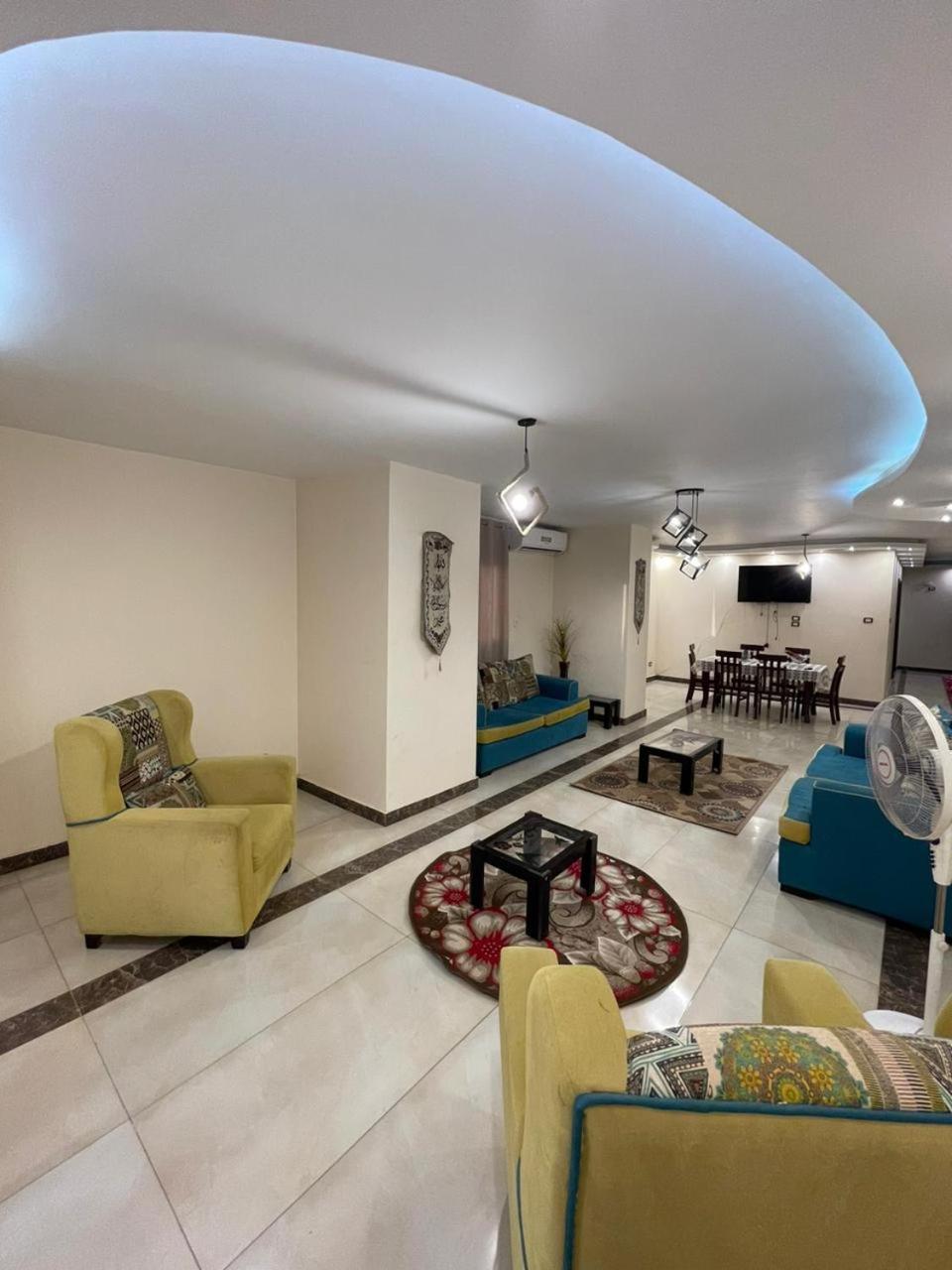 Pyramids view private apartment