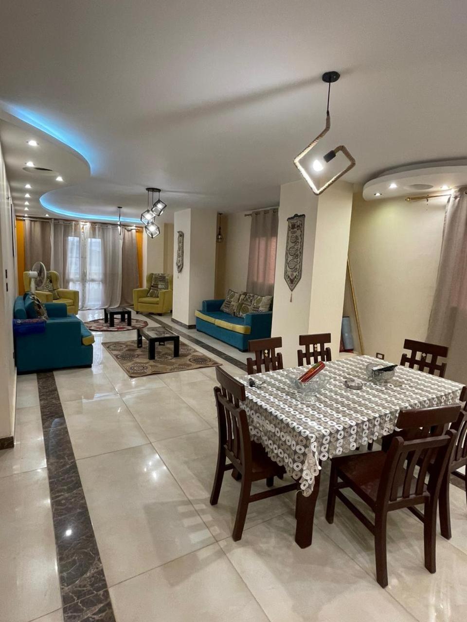Pyramids view private apartment