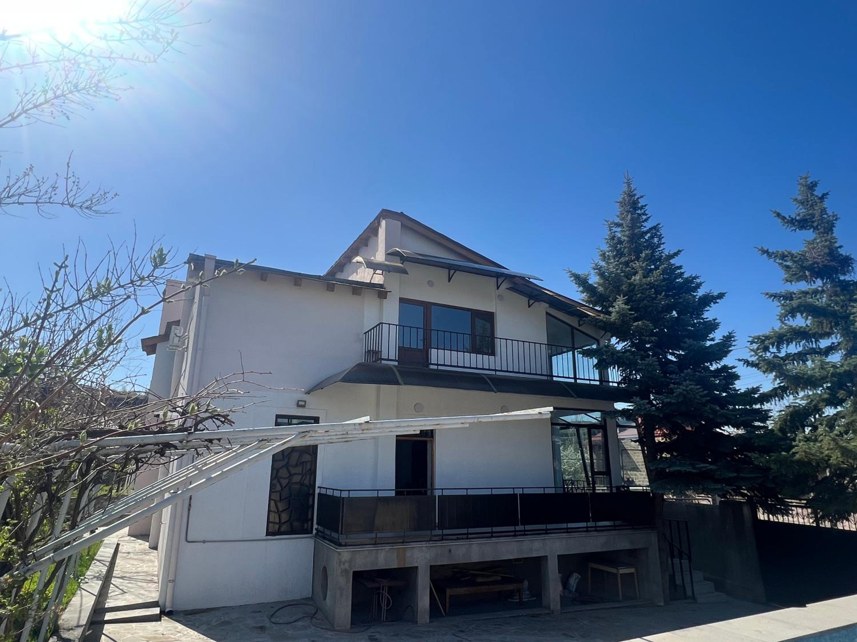 Immanuel Villa
