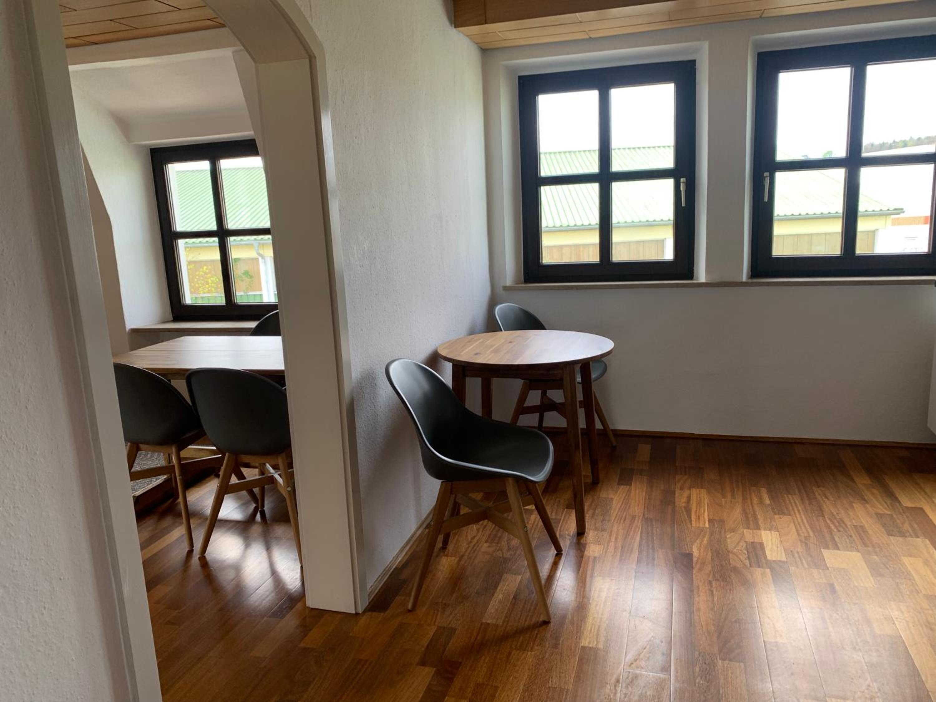 Villa mit Pool und Grillplatz in Regensburg