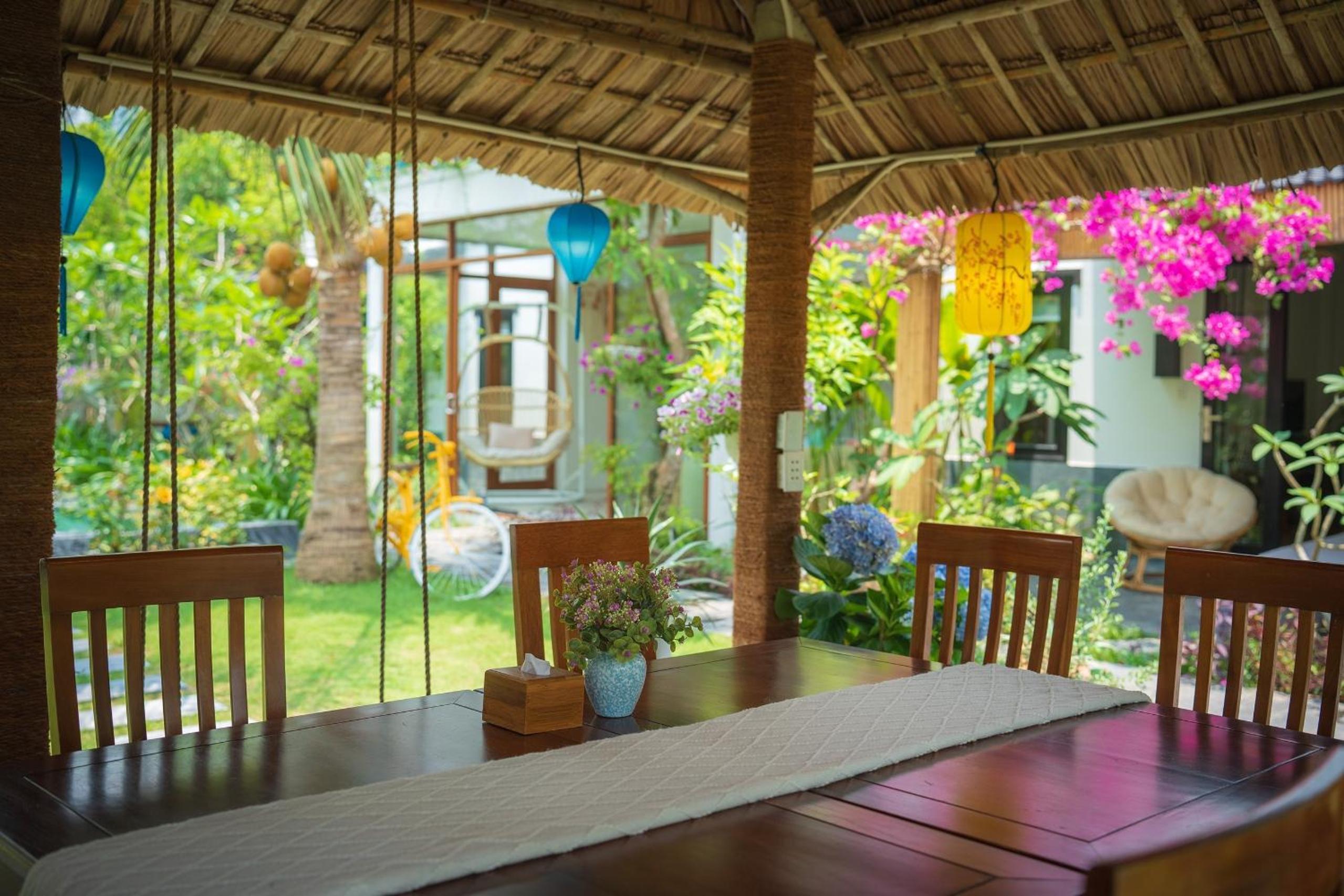 An Bang Garden Pool Villa view 3