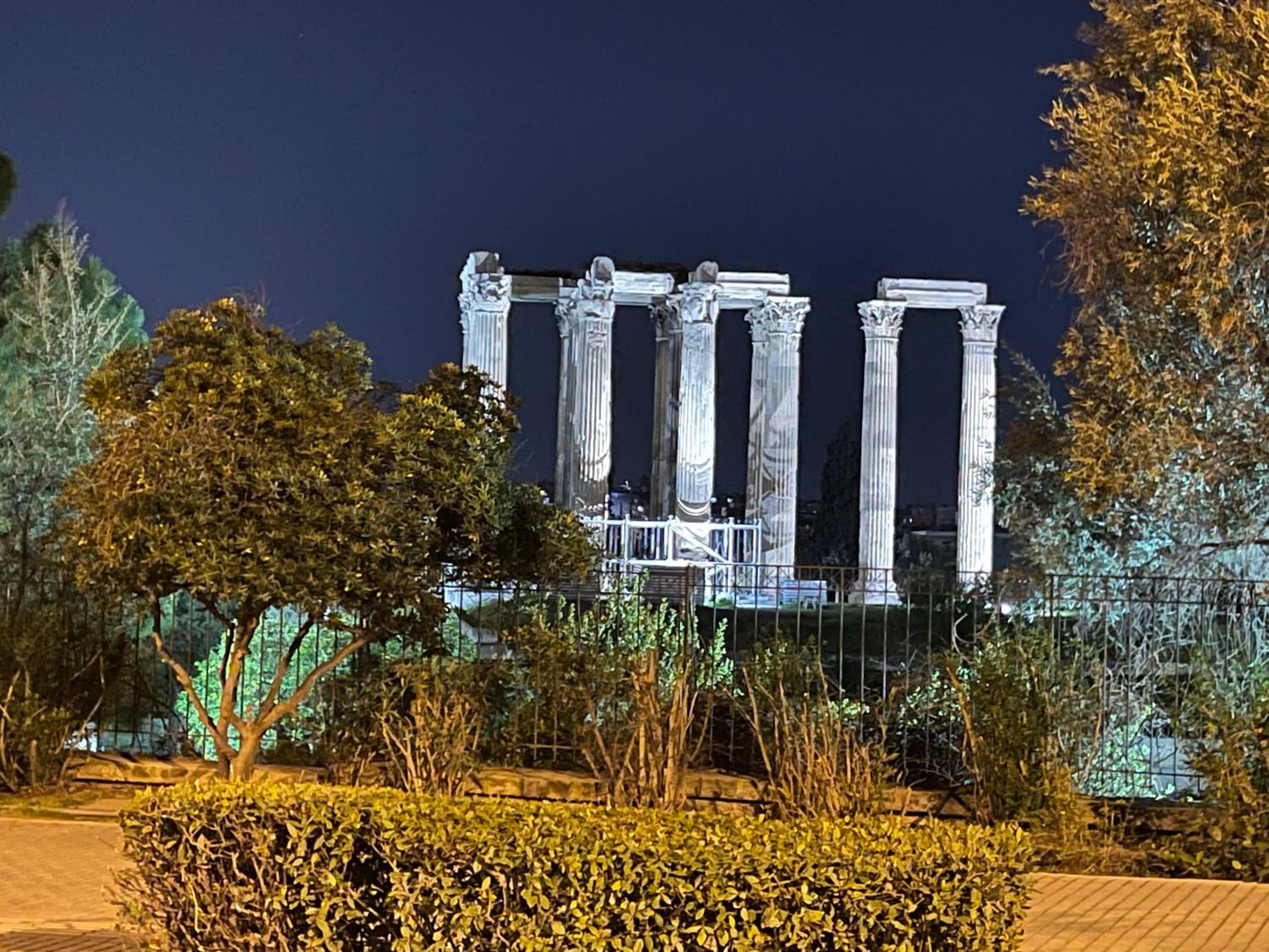 Christina-Anna Athens City Center walking distance to everywhere and Acropolis, in One of the most Favorable Locations by National Gardens and Zoo, Helleni