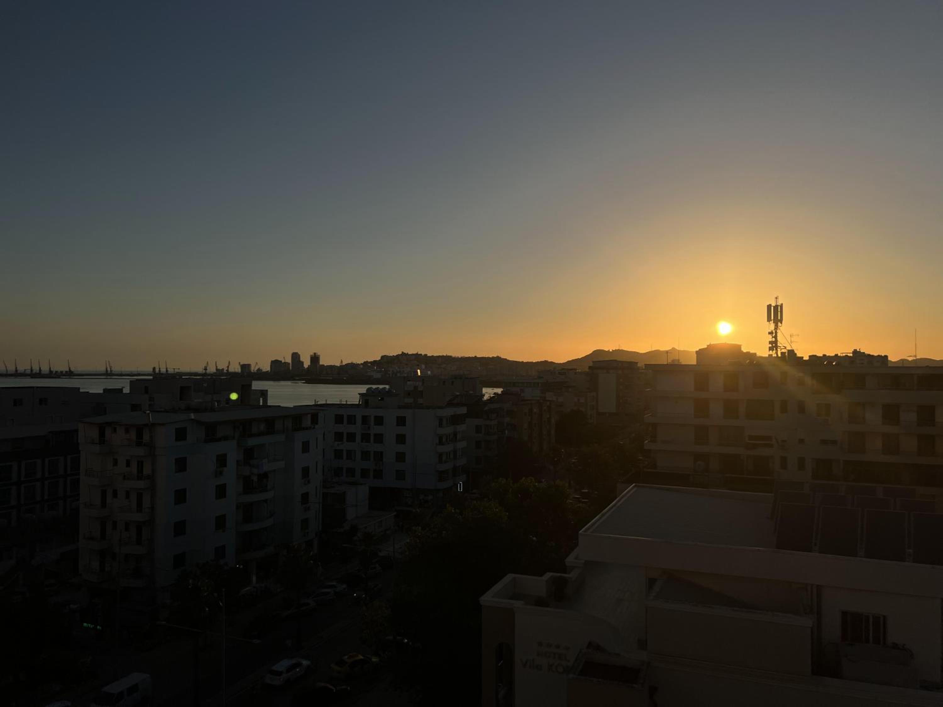 Lirin Apartment