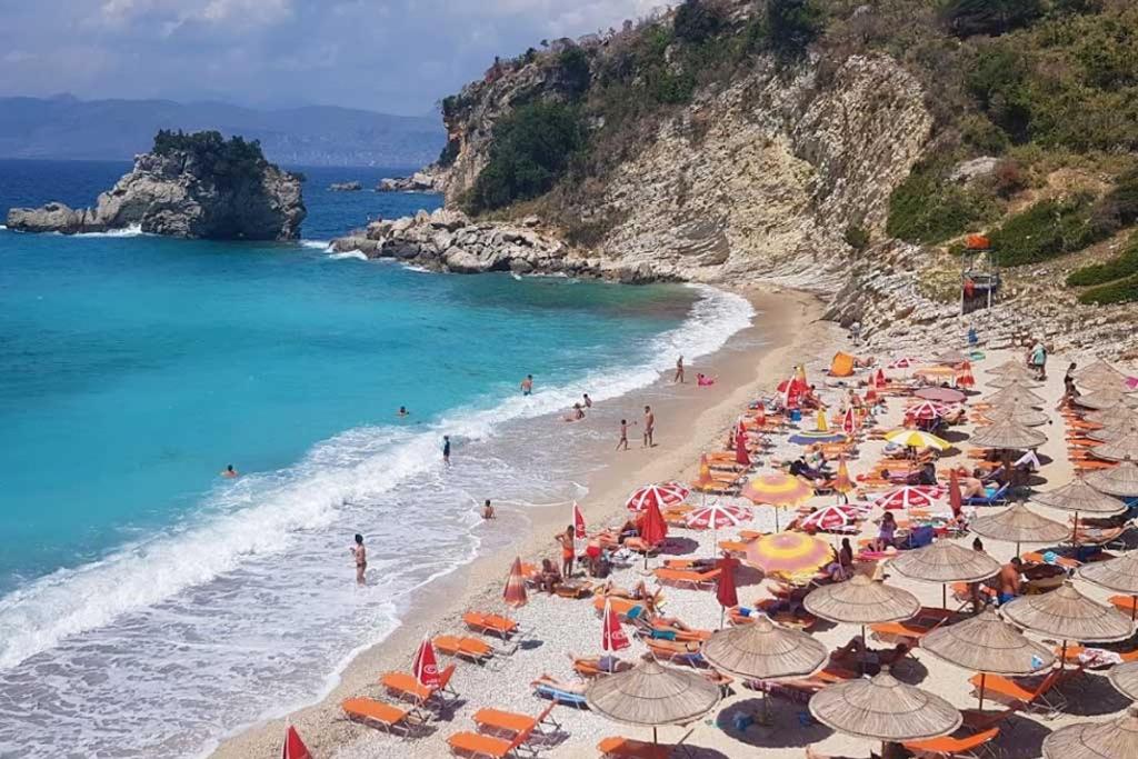 ILLYRIAN Paradise