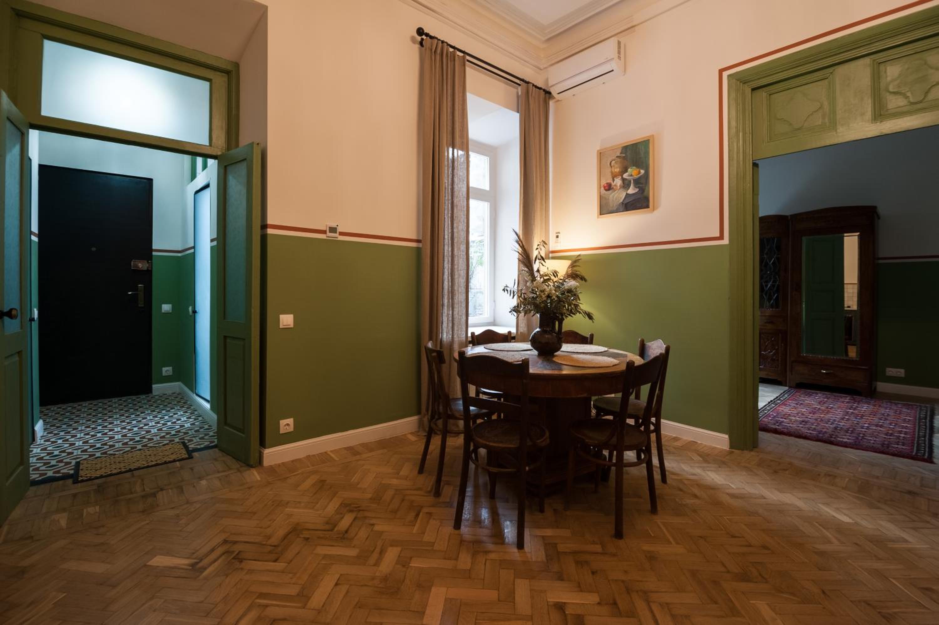 Green apartment