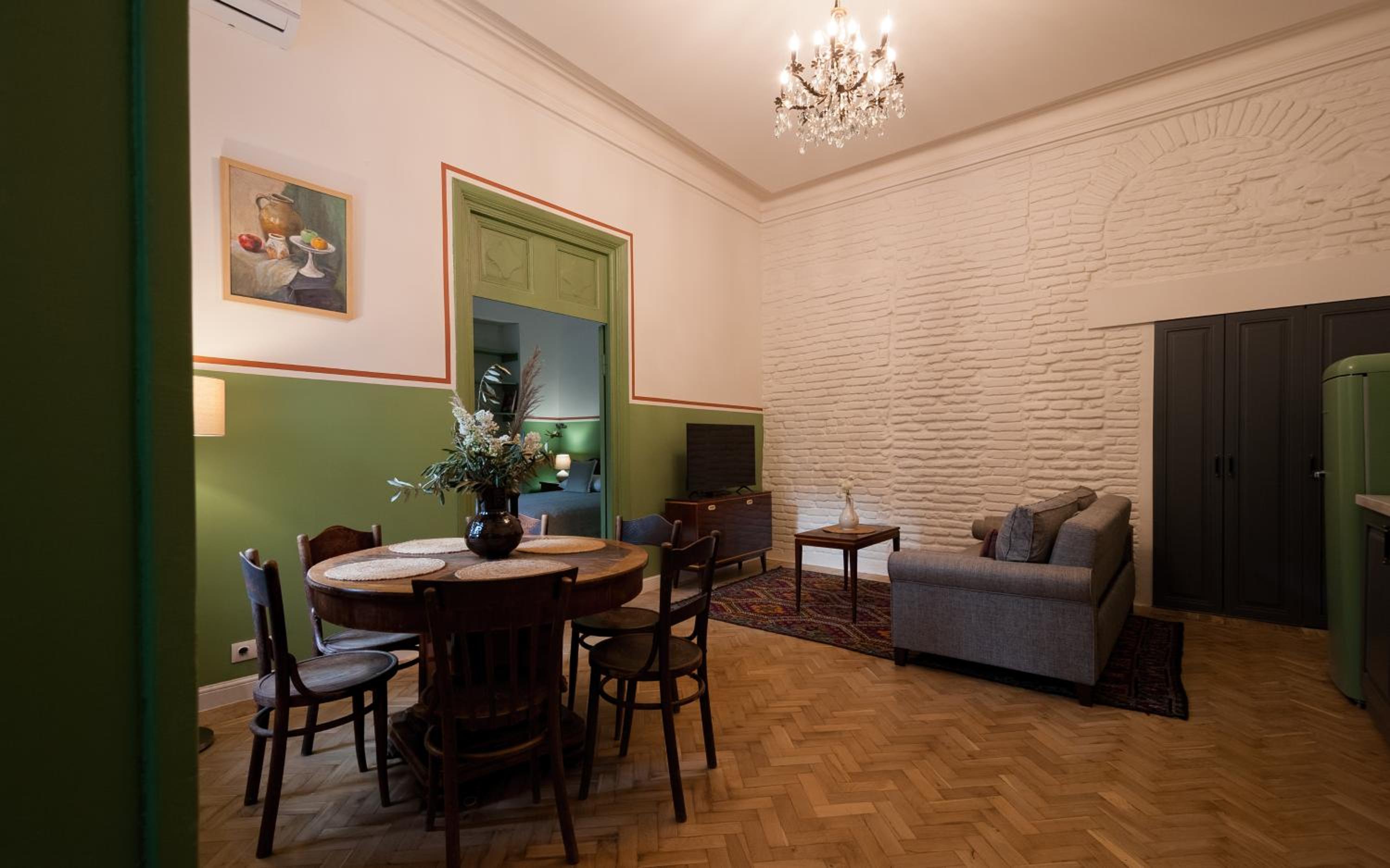 Green apartment