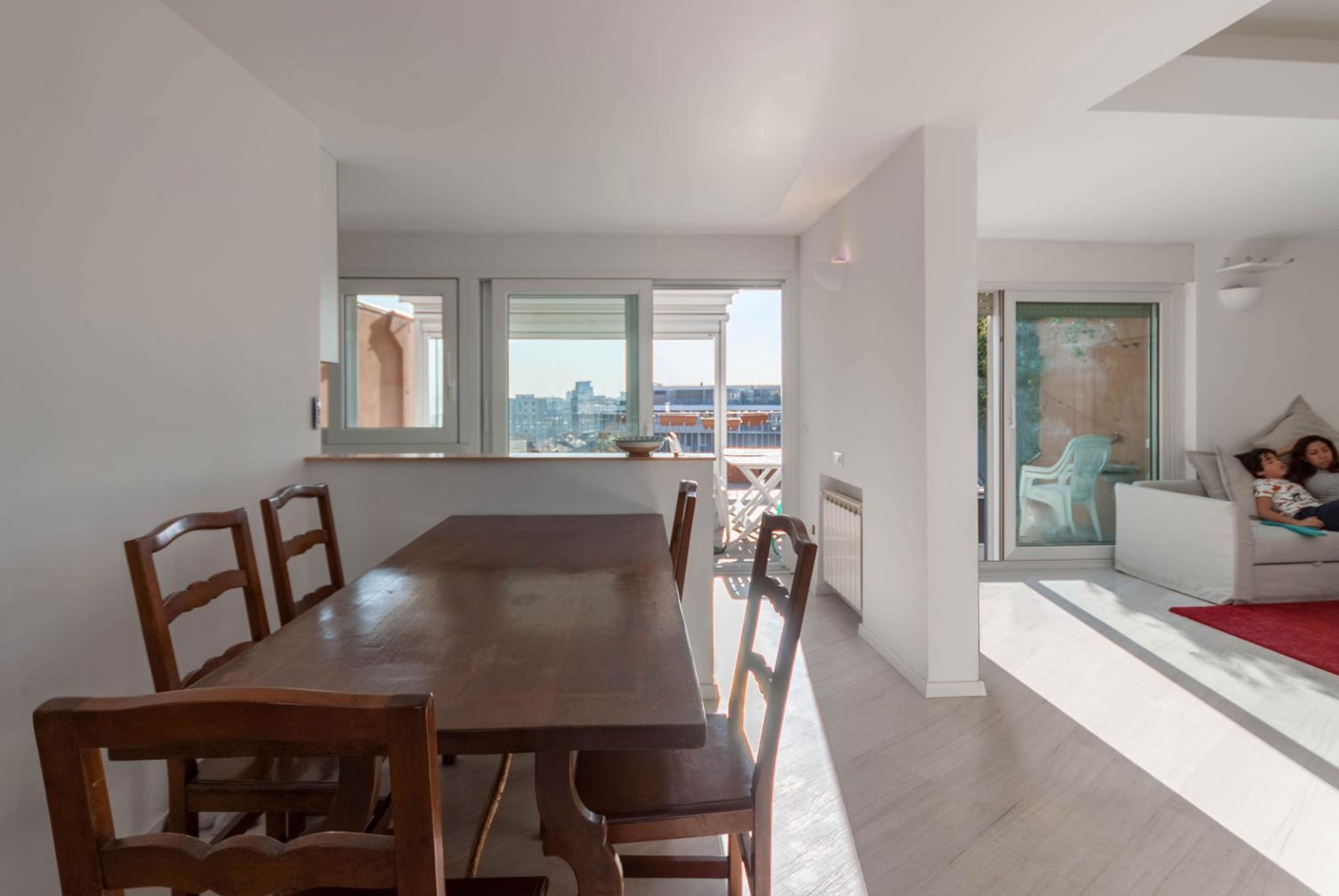 Exclusive rooftop apartment with large terrace in Solari/Tortona