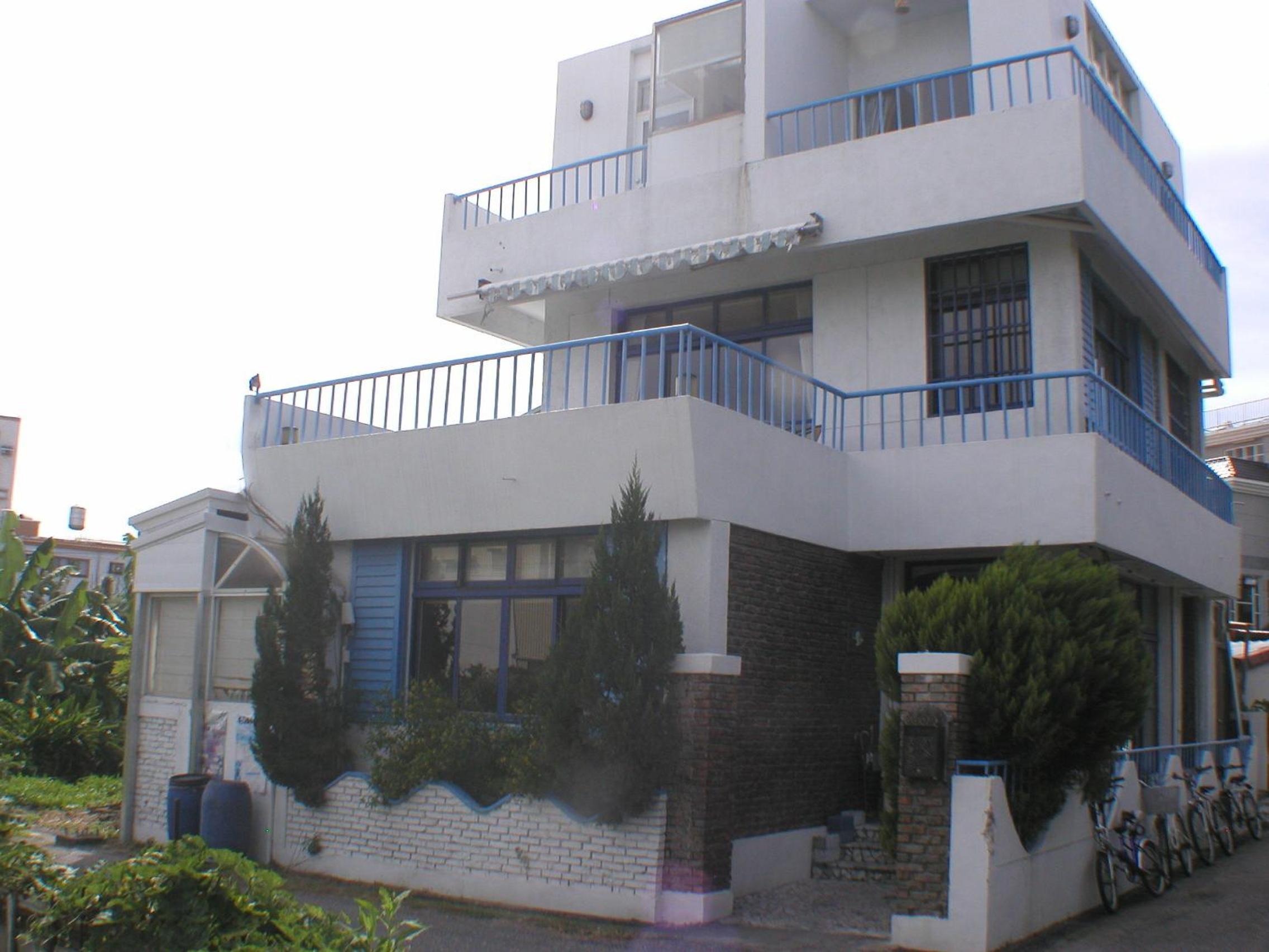 Oia Cafe B&B