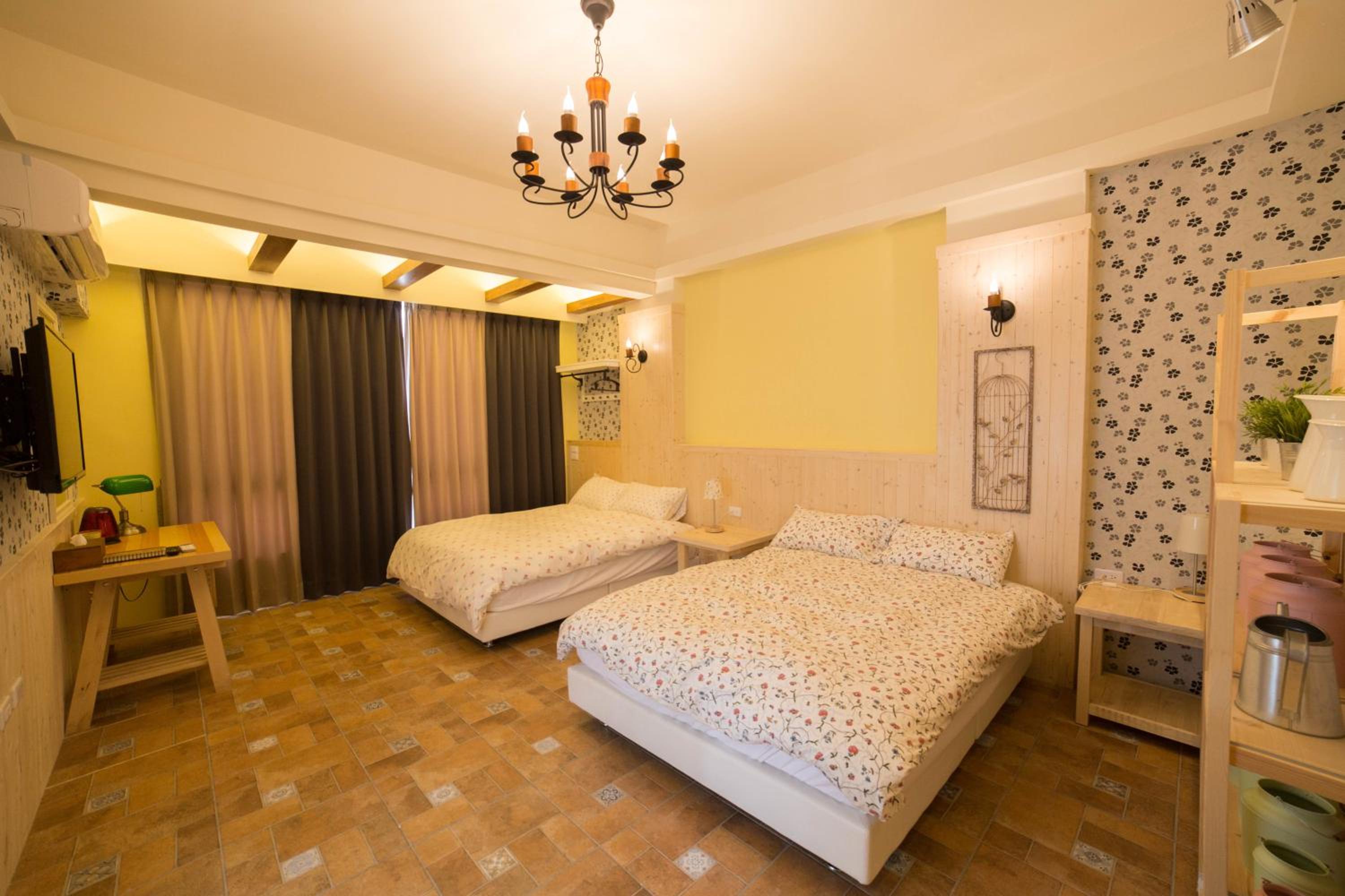 Oia Cafe B&B