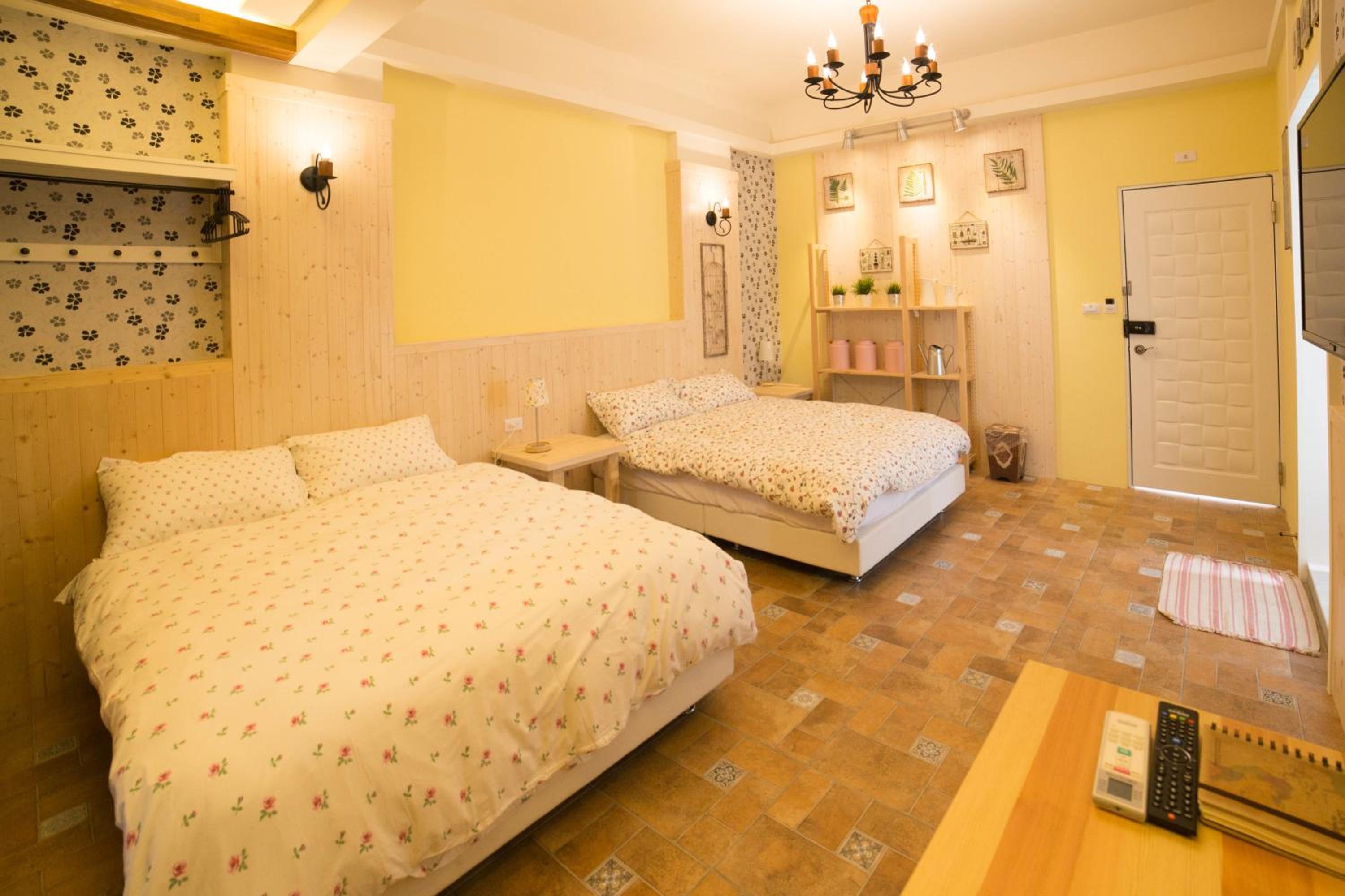 Oia Cafe B&B