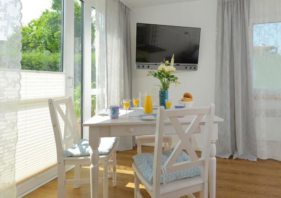 Ferienbungalow Buhne mit Kamin in Boltenhagen