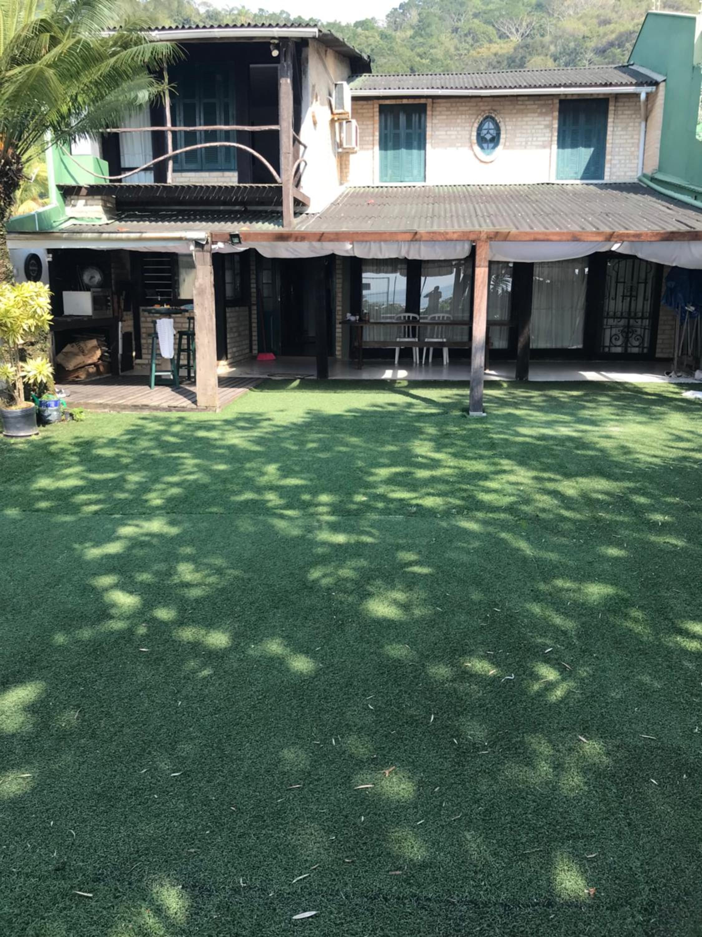Linda Casa frente mar, pé na areia, Itapema SC, Ar, Wi-fi, Smart Tv