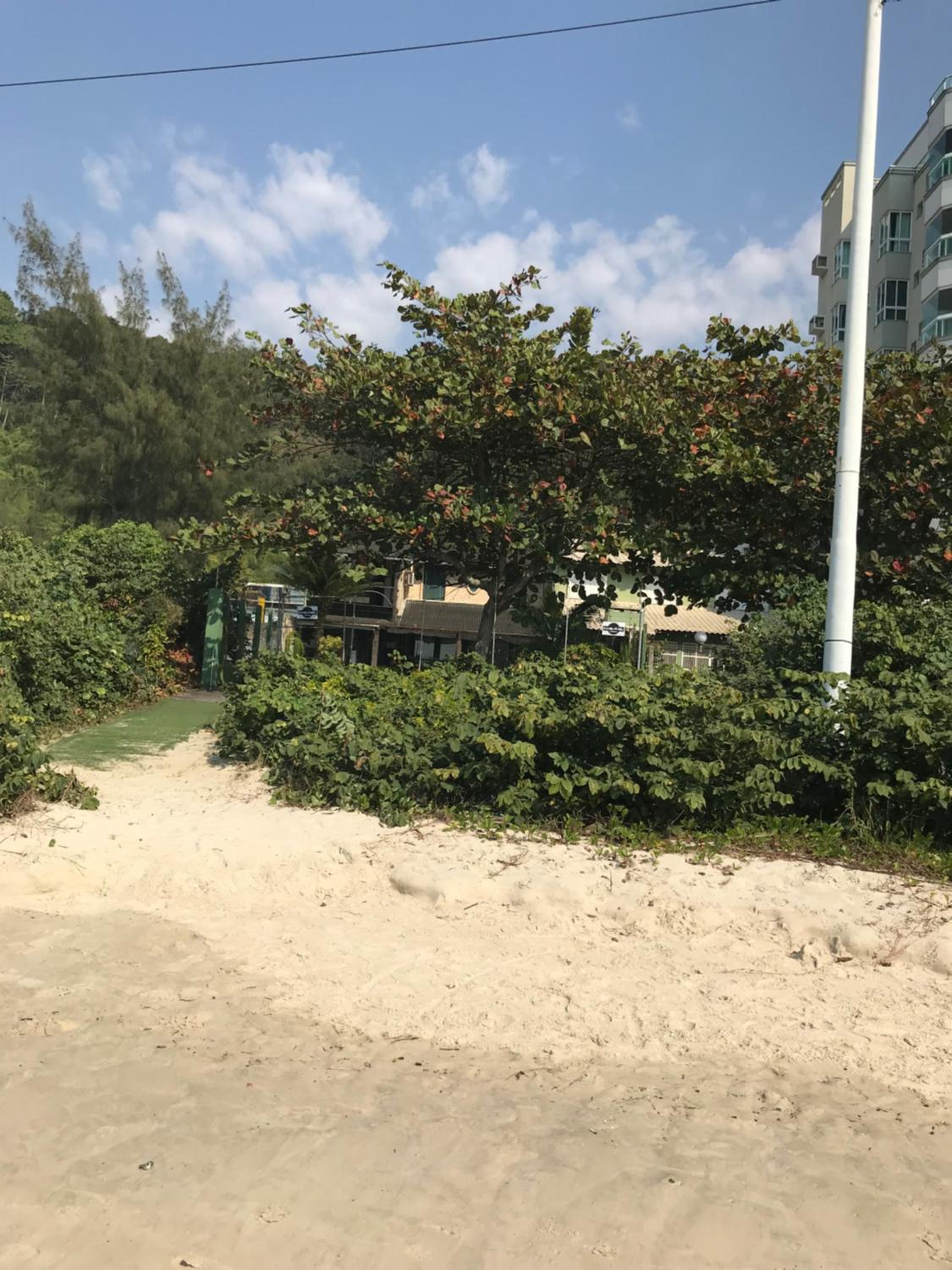 Linda Casa frente mar, pé na areia, Itapema SC, Ar, Wi-fi, Smart Tv