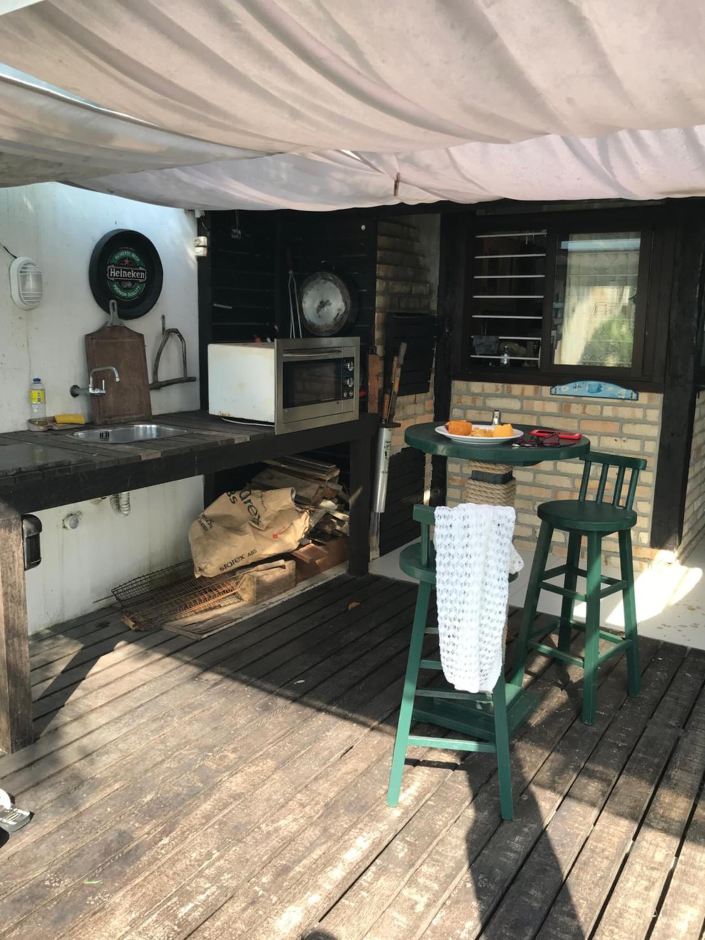 Linda Casa frente mar, pé na areia, Itapema SC, Ar, Wi-fi, Smart Tv