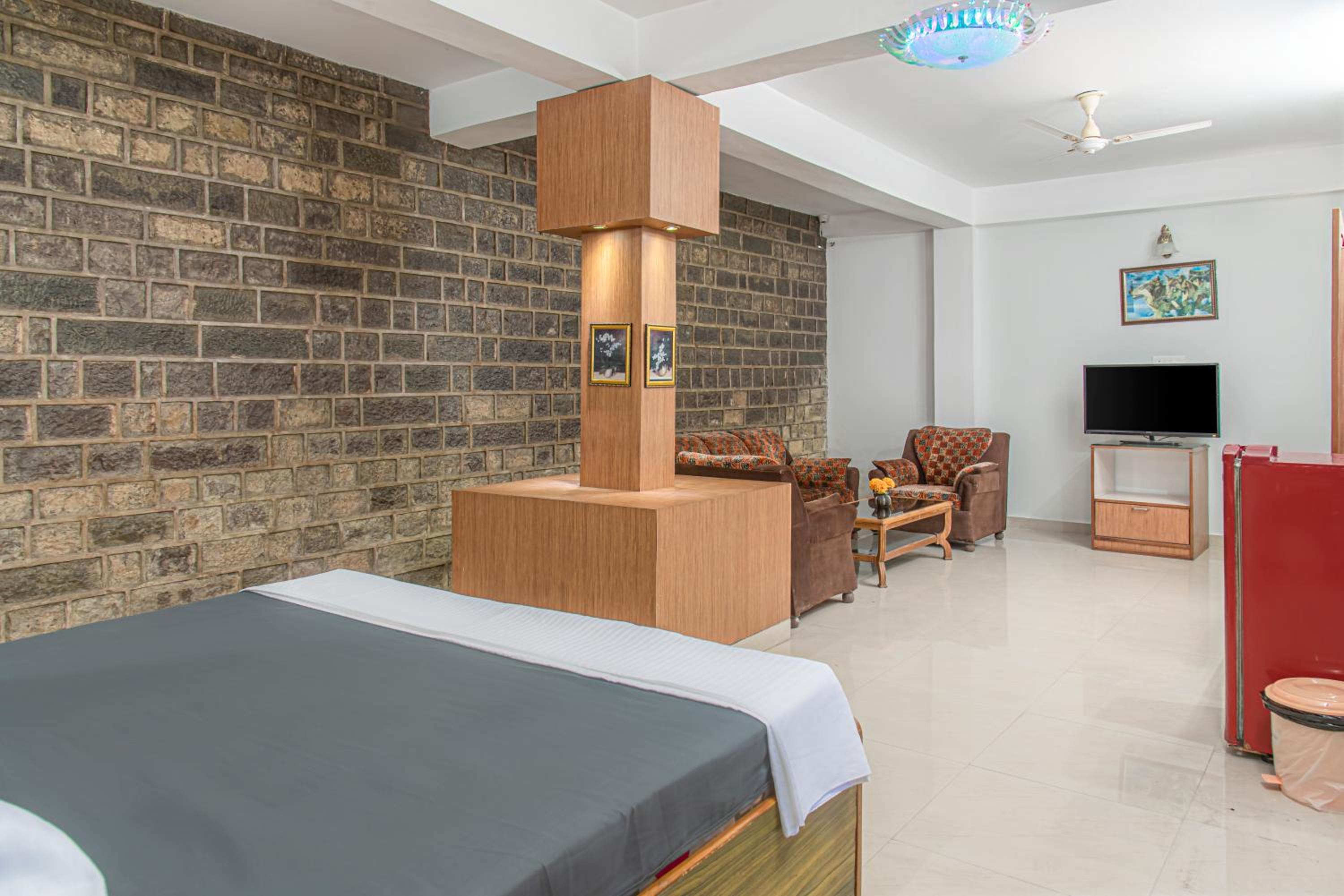 The Sky hill 2BHK kasauli view 2