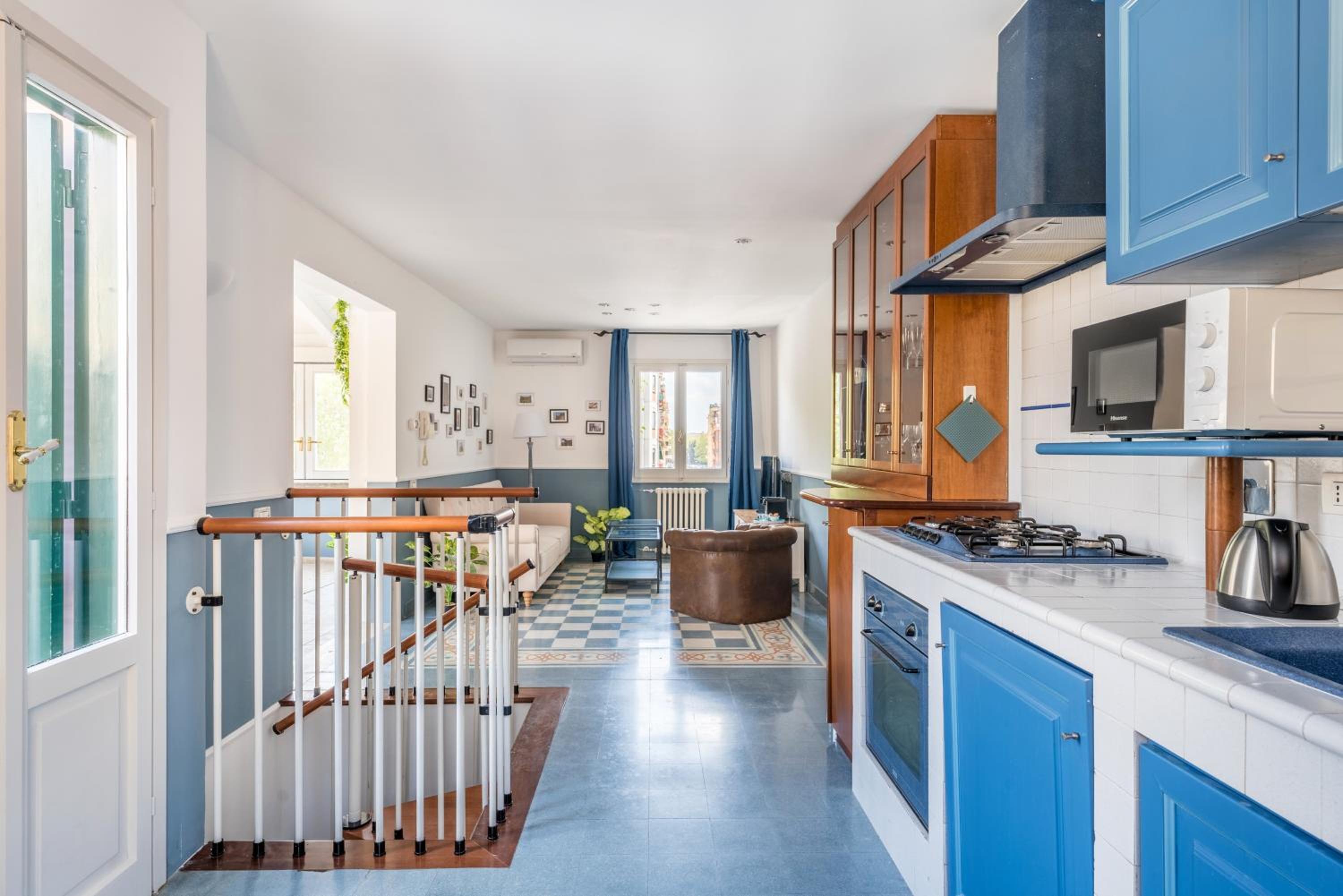 Elizabeth Penthouse, Charmy Apartment in Little London 10 Min From the Center