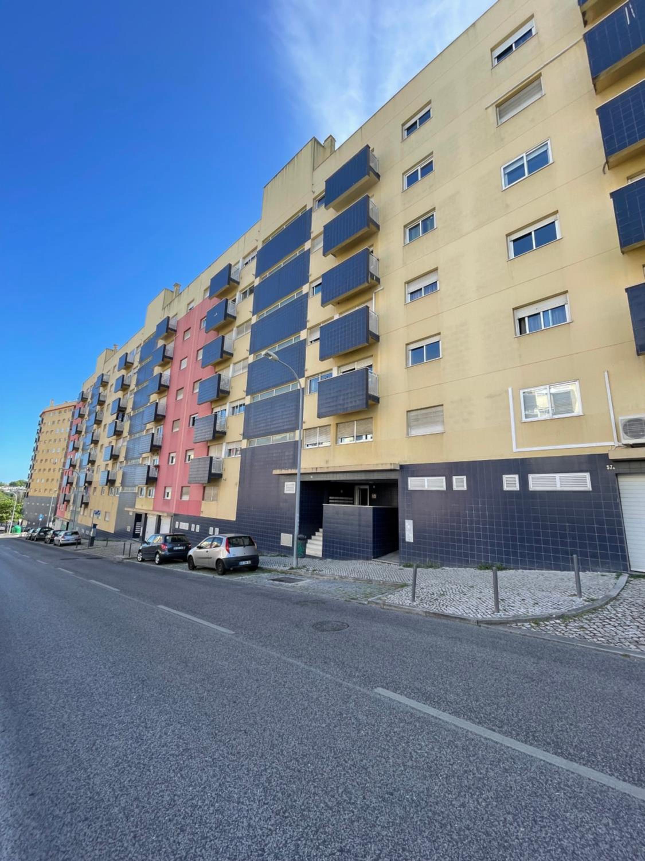 Lisbon Spirit (with free parking)