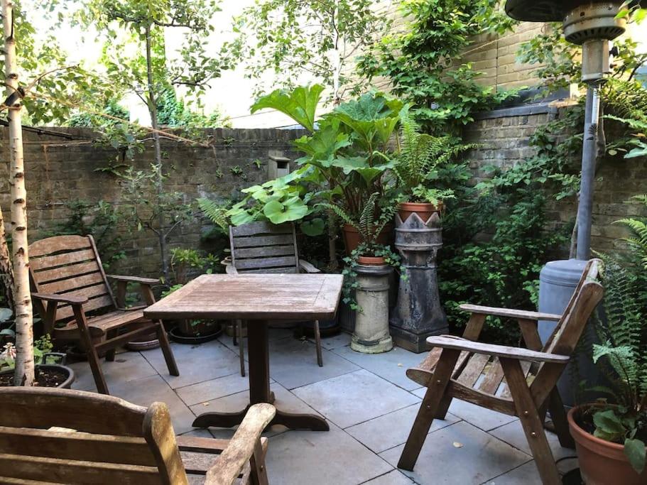 Kings Cross, self-contained house & private garden