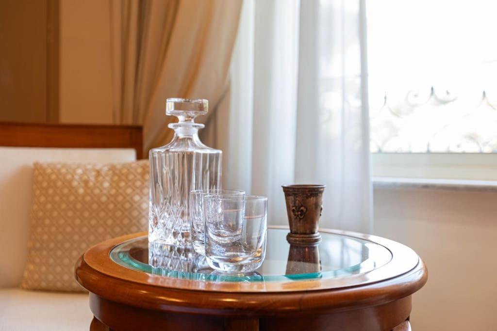 Spanish Steps Hills Apartment -TopCollection