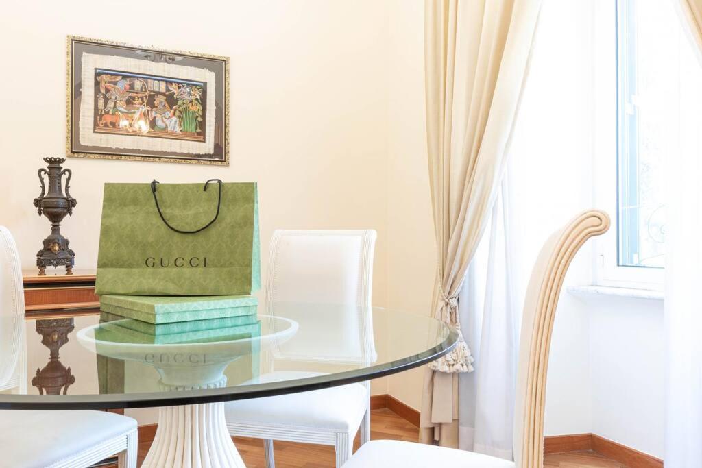 Spanish Steps Hills Apartment -TopCollection