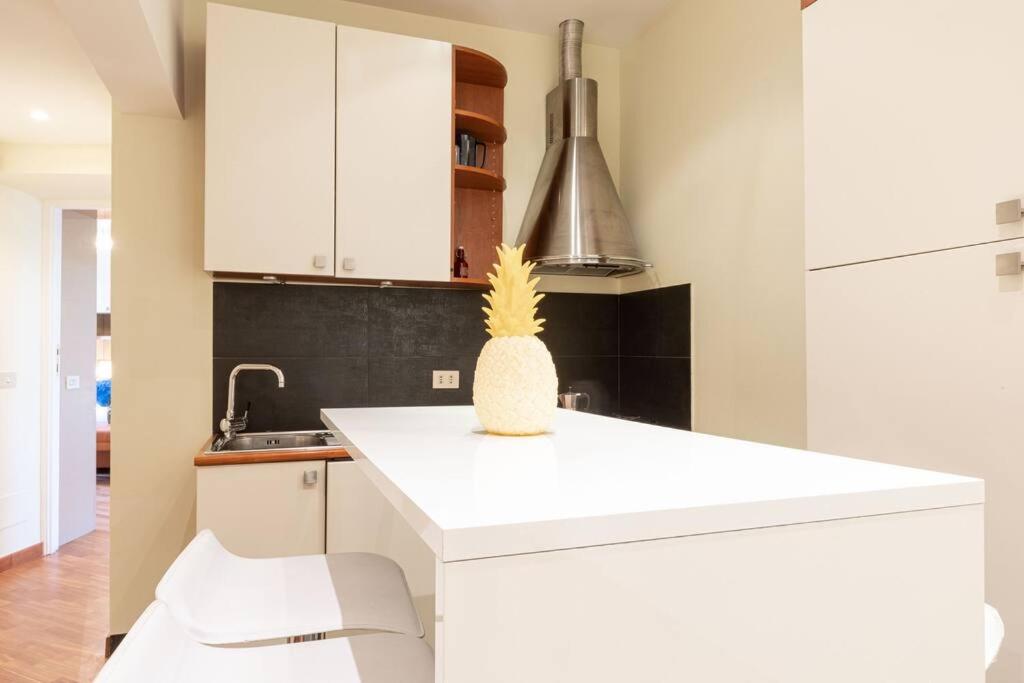 Spanish Steps Hills Apartment -TopCollection